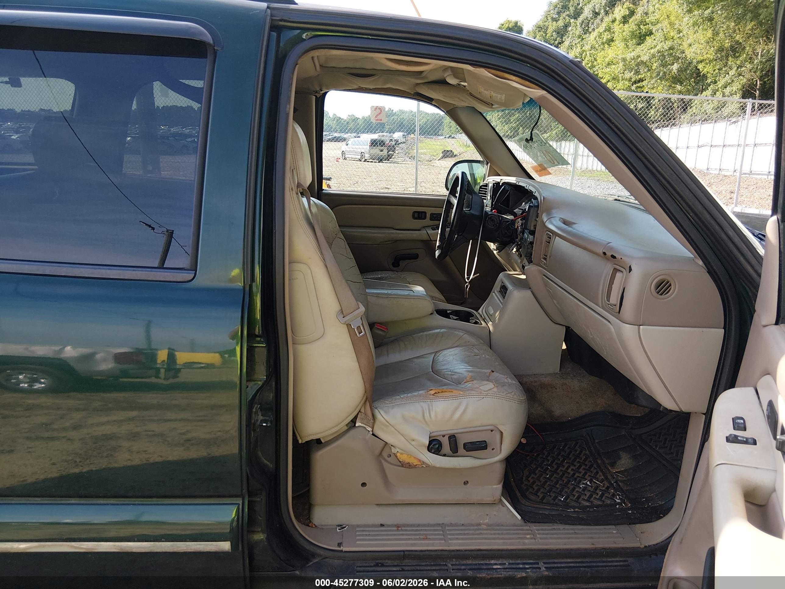 2001 Chevrolet Tahoe Lt Green vin: 1GNEC13TX1R136200