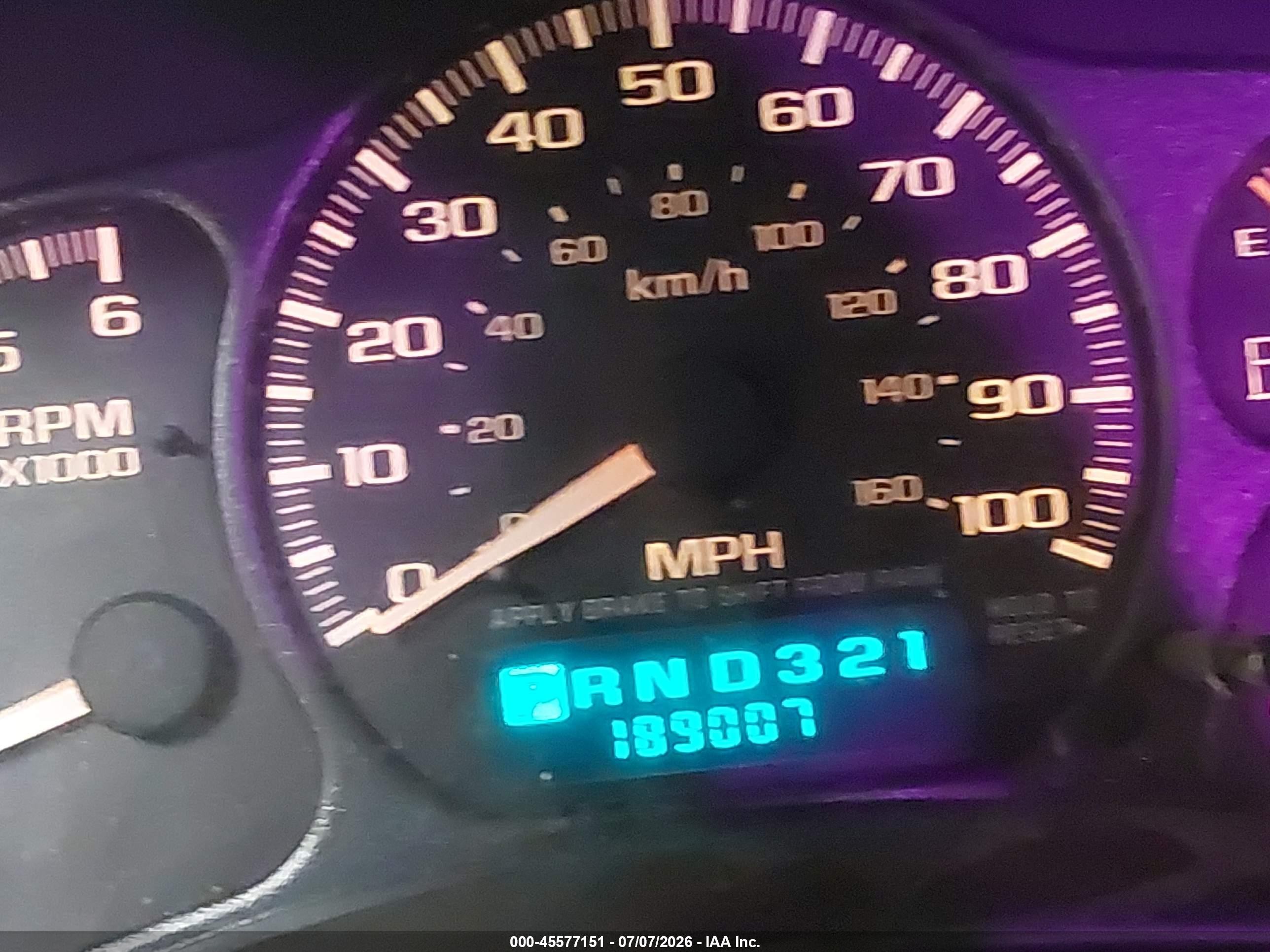2001 Chevrolet Tahoe Ls White vin: 1GNEC13TX1R227516