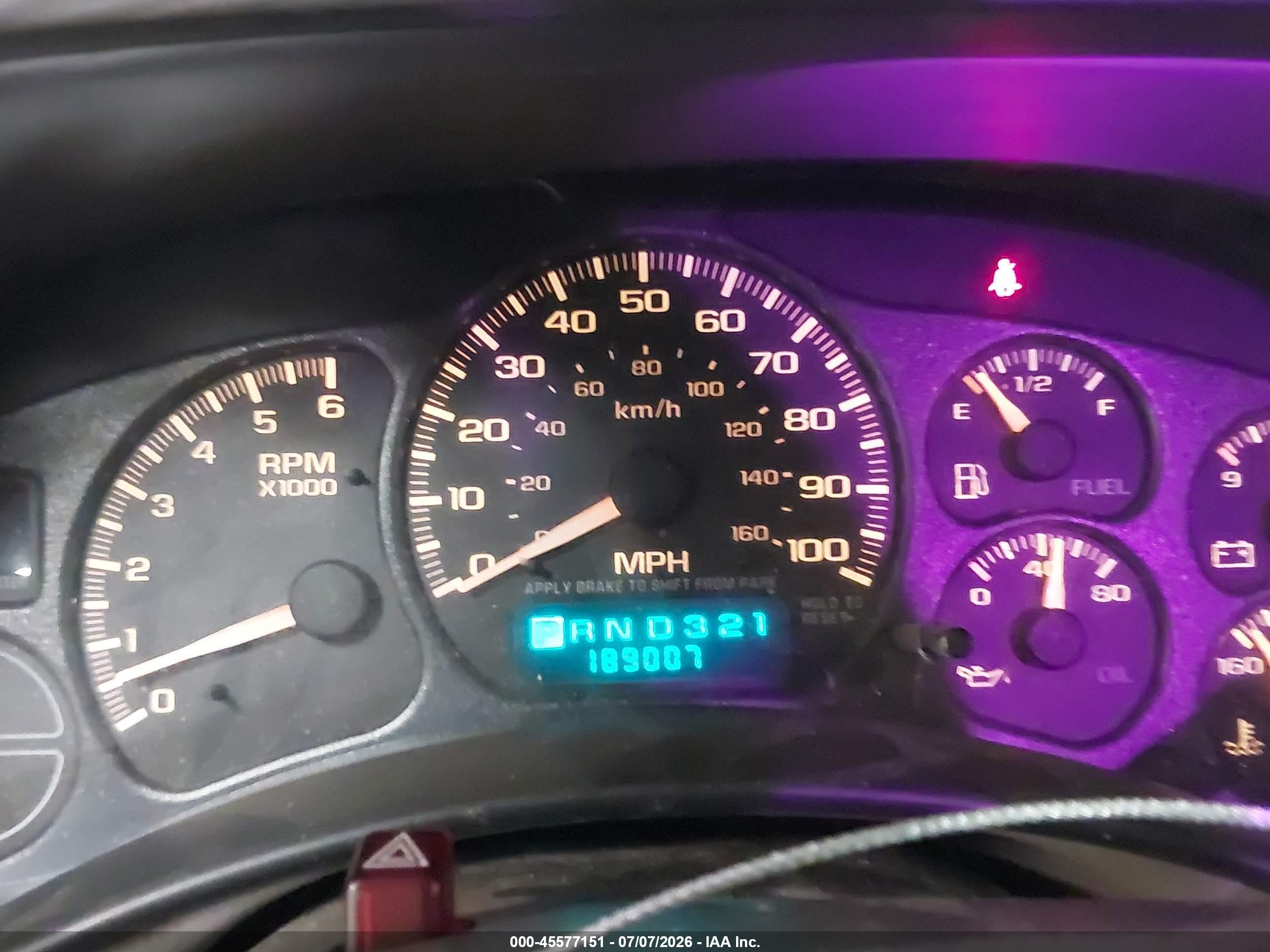 2001 Chevrolet Tahoe Ls White vin: 1GNEC13TX1R227516