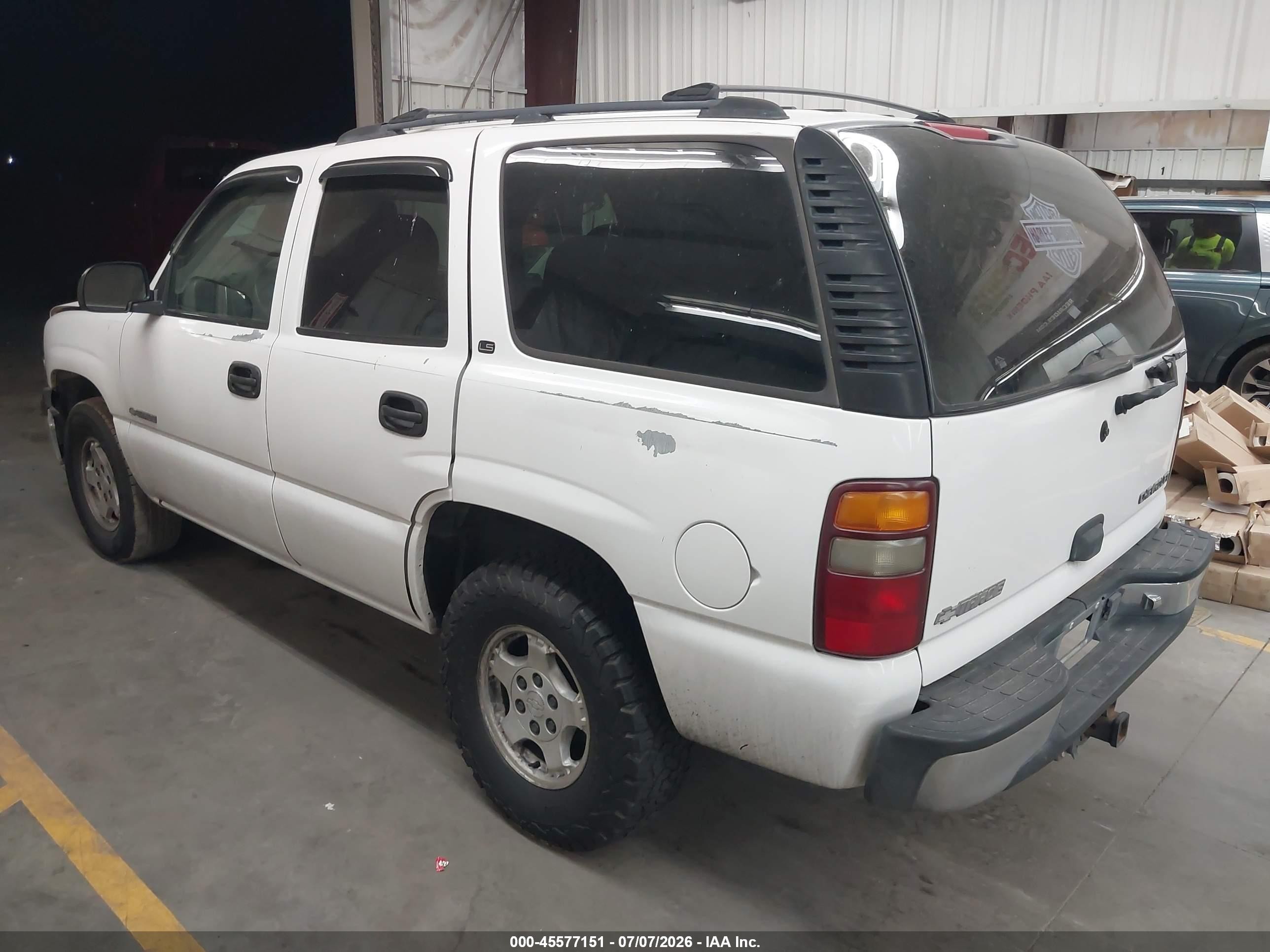 2001 Chevrolet Tahoe Ls White vin: 1GNEC13TX1R227516