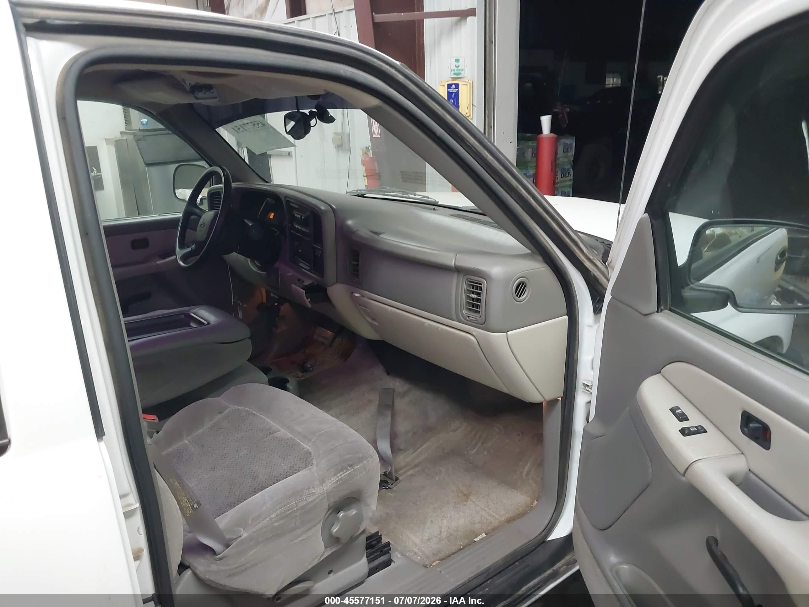 2001 Chevrolet Tahoe Ls White vin: 1GNEC13TX1R227516