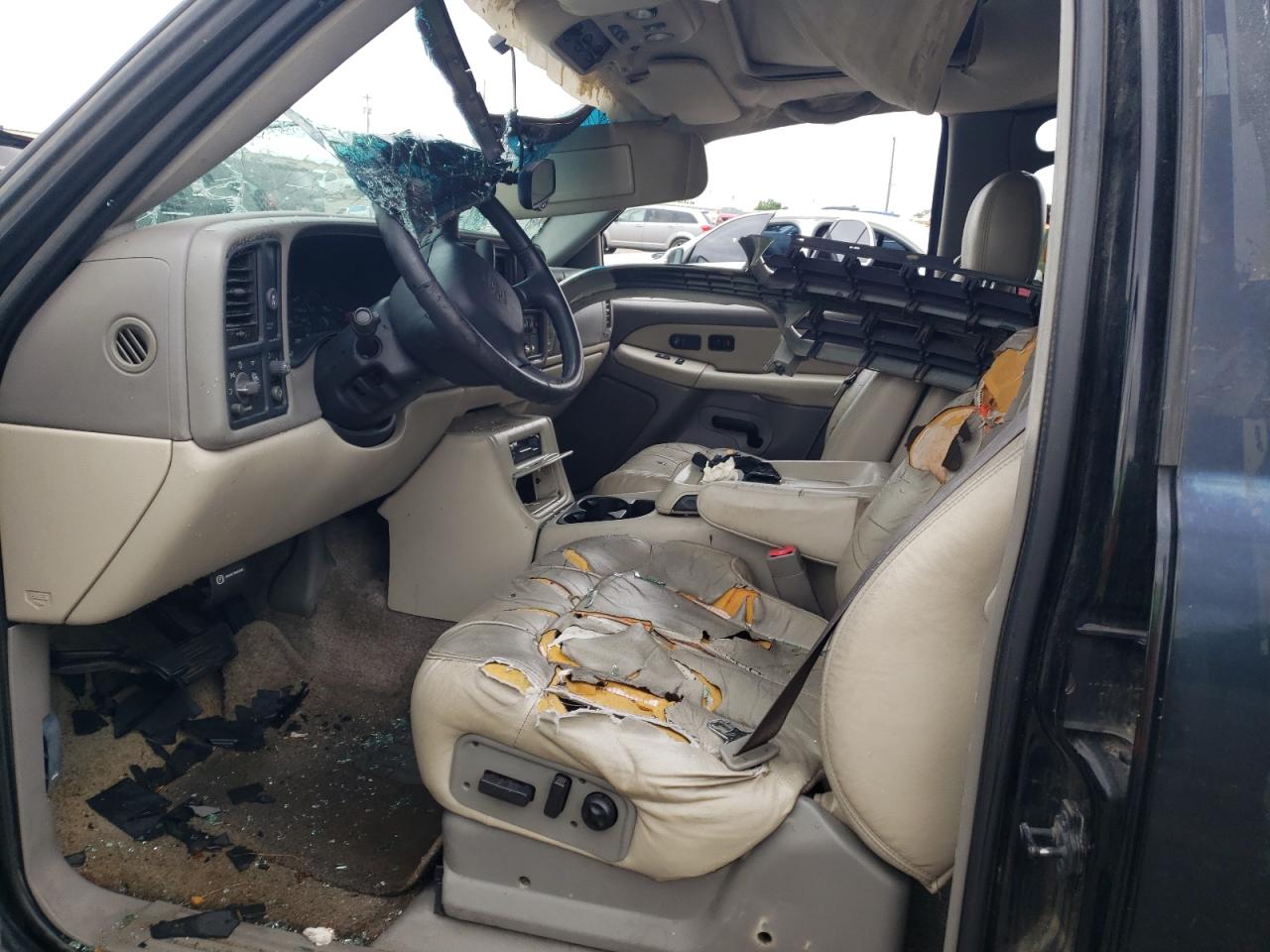 2002 Chevrolet Tahoe Синий vin: 1GNEC13TX2R127255