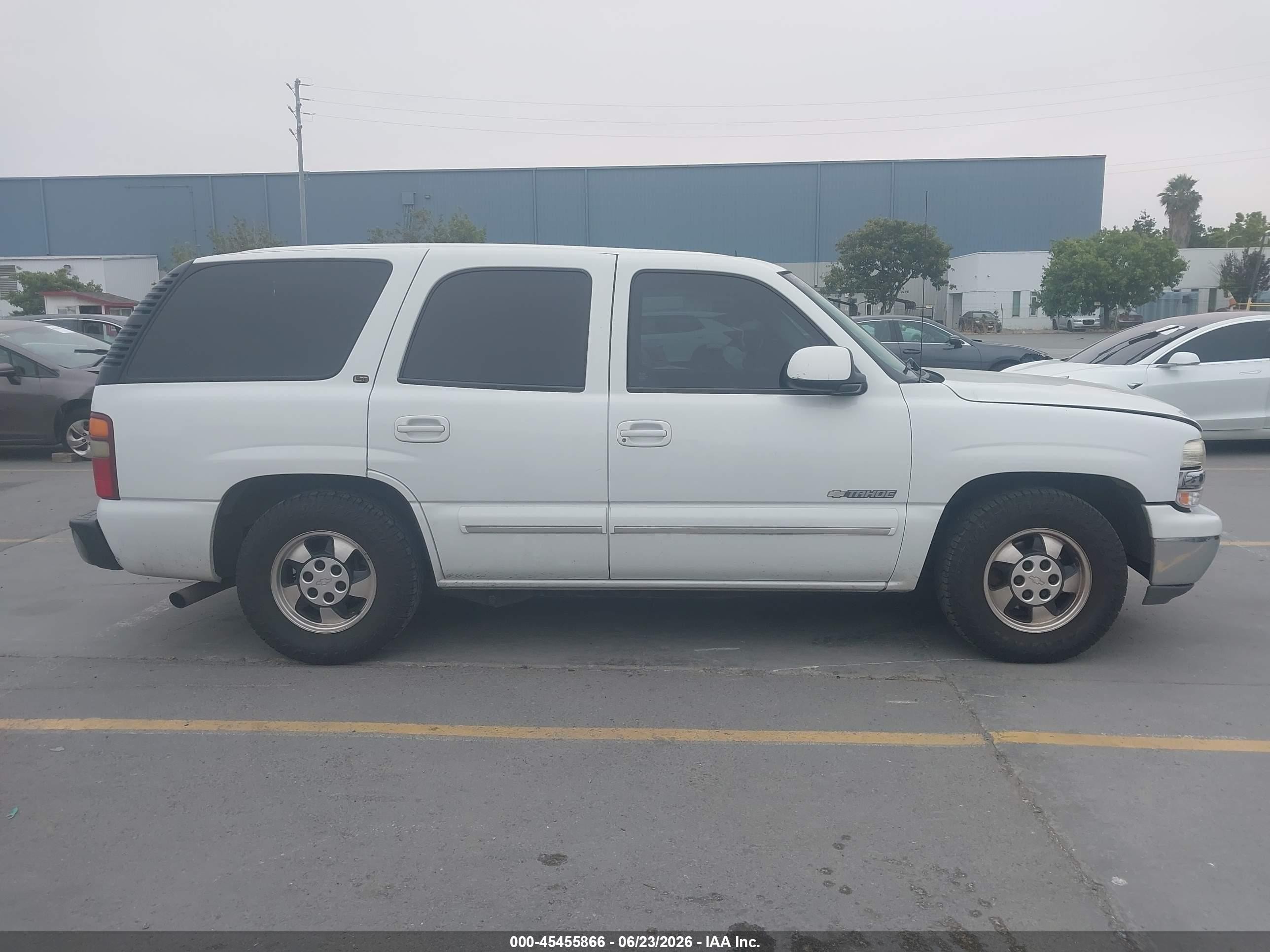 2003 Chevrolet Tahoe Lt White vin: 1GNEC13TX3J252062