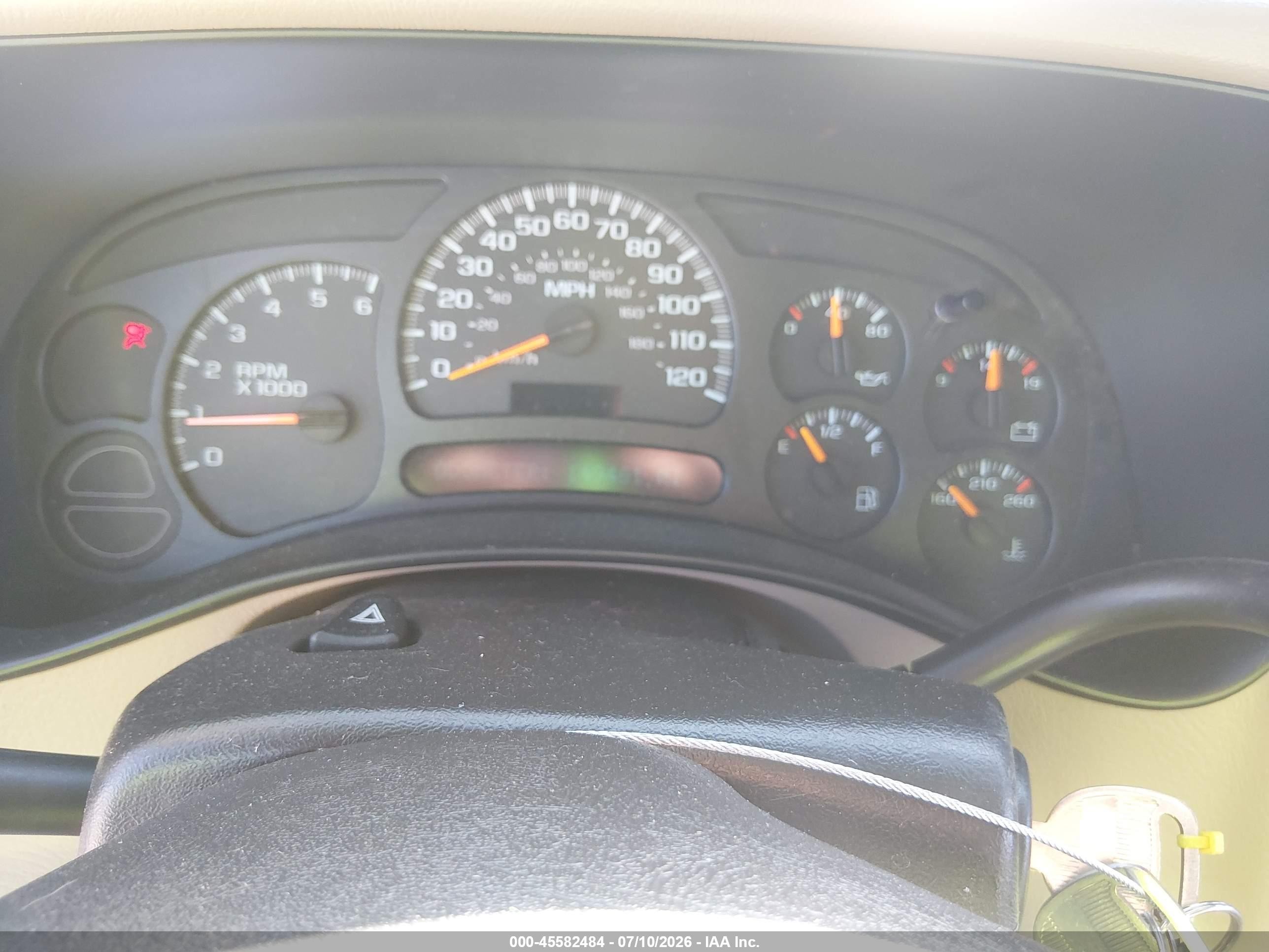 2005 Chevrolet Tahoe Lt White vin: 1GNEC13TX5R169963