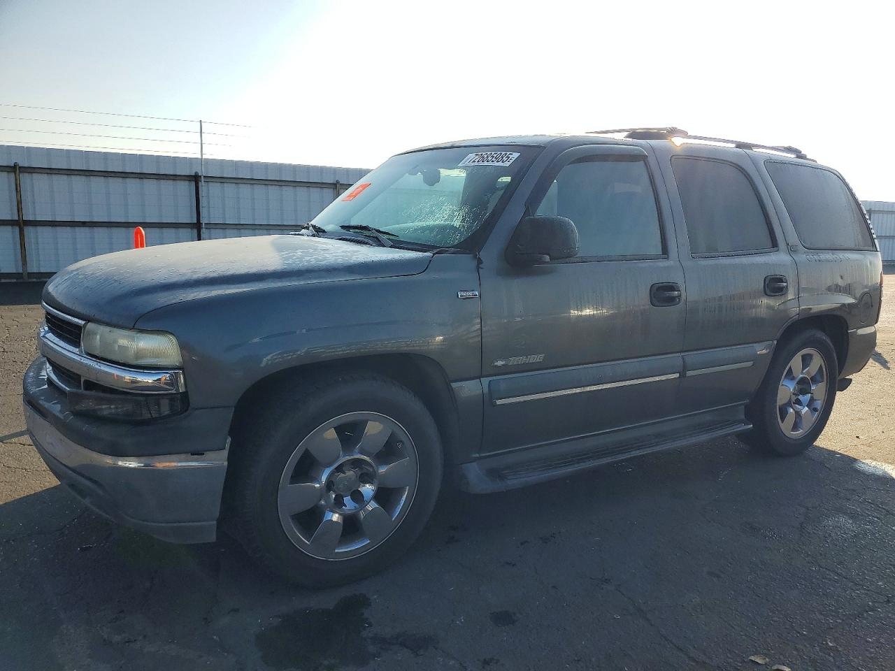2002 Chevrolet Tahoe C1500 Gray vin: 1GNEC13V02J159616