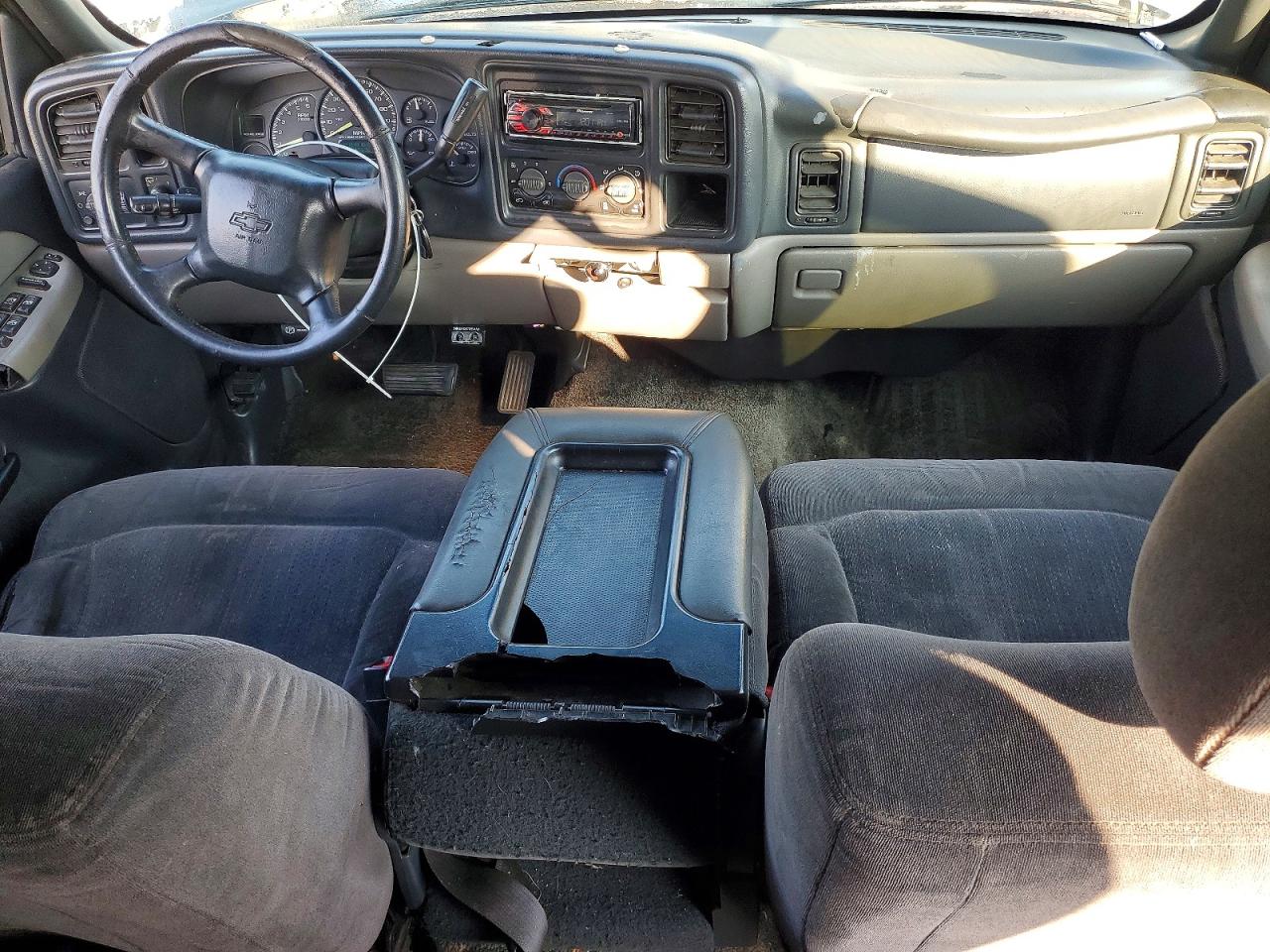 2002 Chevrolet Tahoe C1500 Серый vin: 1GNEC13V02J159616