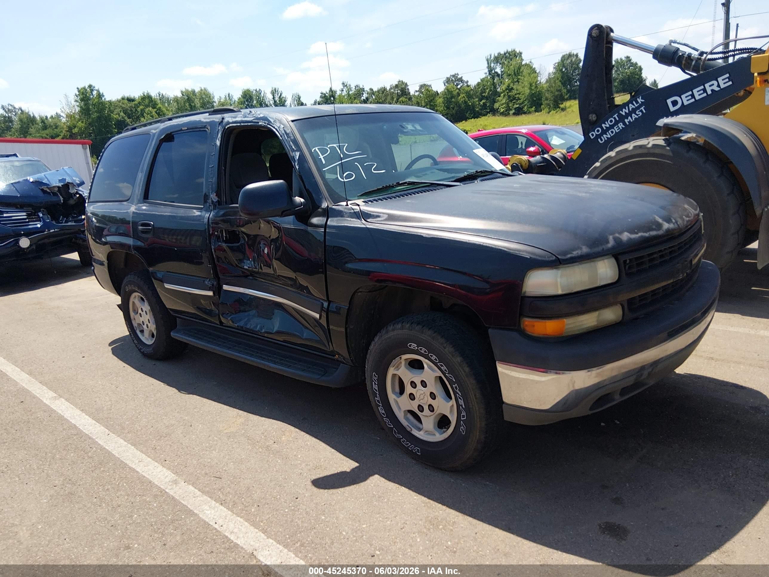 2004 Chevrolet Tahoe Ls Black vin: 1GNEC13V04J277328