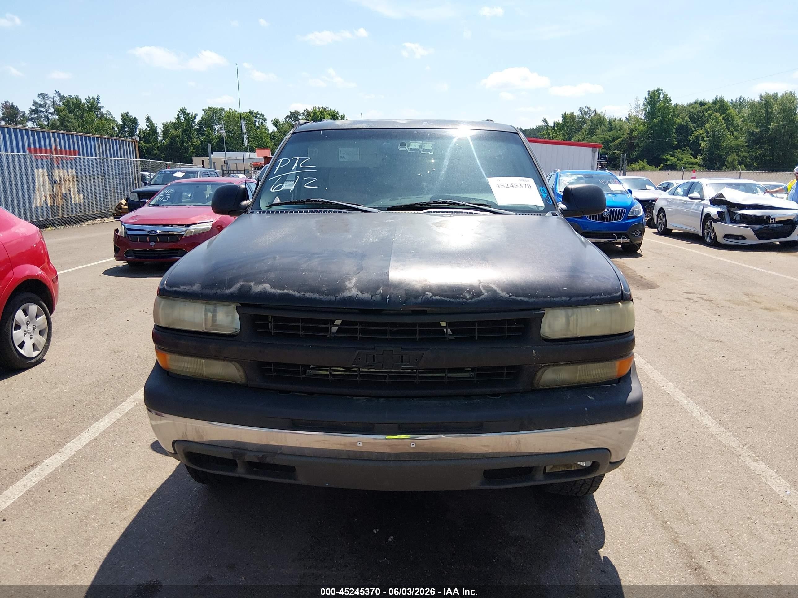 2004 Chevrolet Tahoe Ls Black vin: 1GNEC13V04J277328