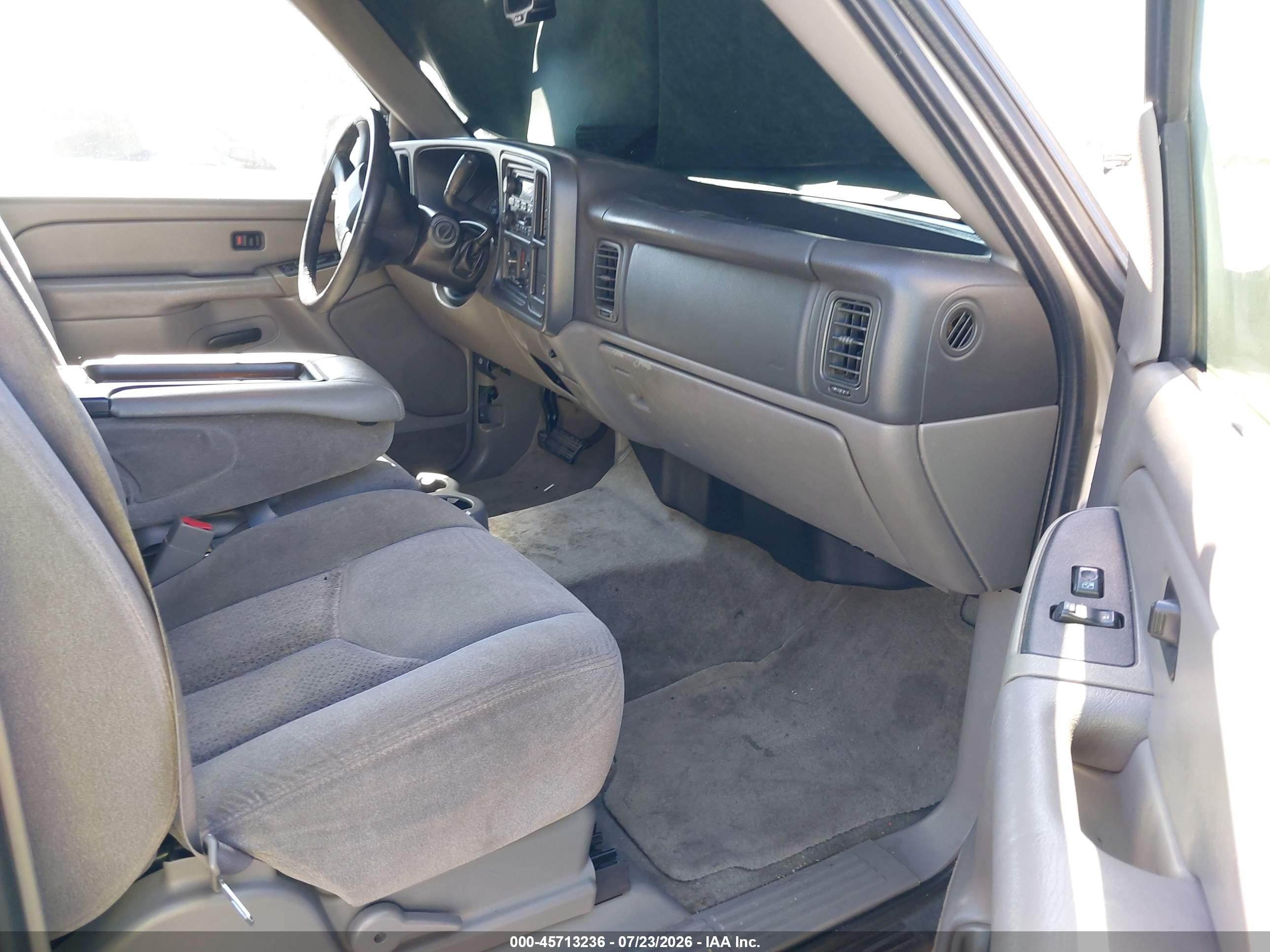 2004 Chevrolet Tahoe Ls Champagne vin: 1GNEC13V04R124658