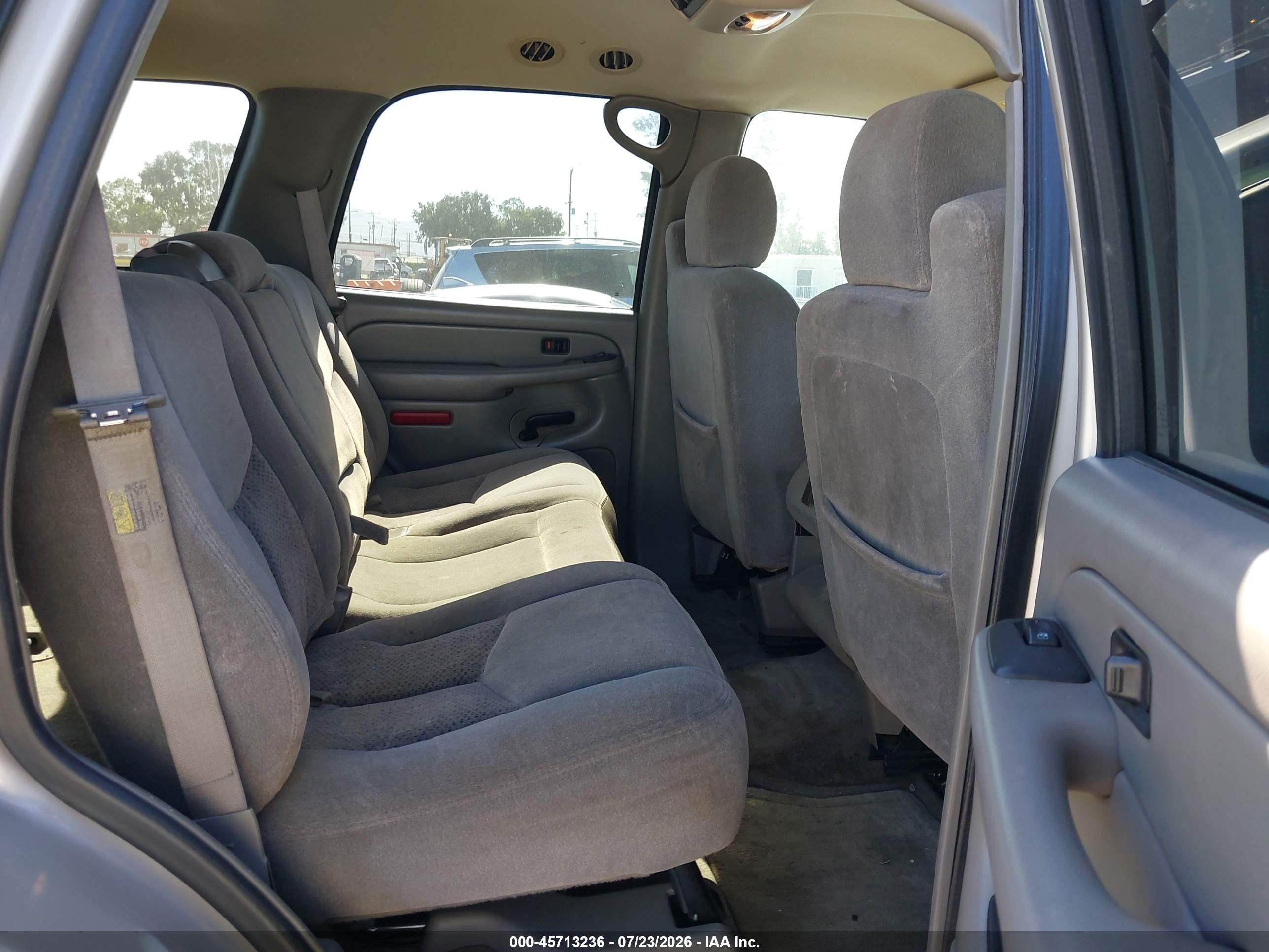 2004 Chevrolet Tahoe Ls Champagne vin: 1GNEC13V04R124658