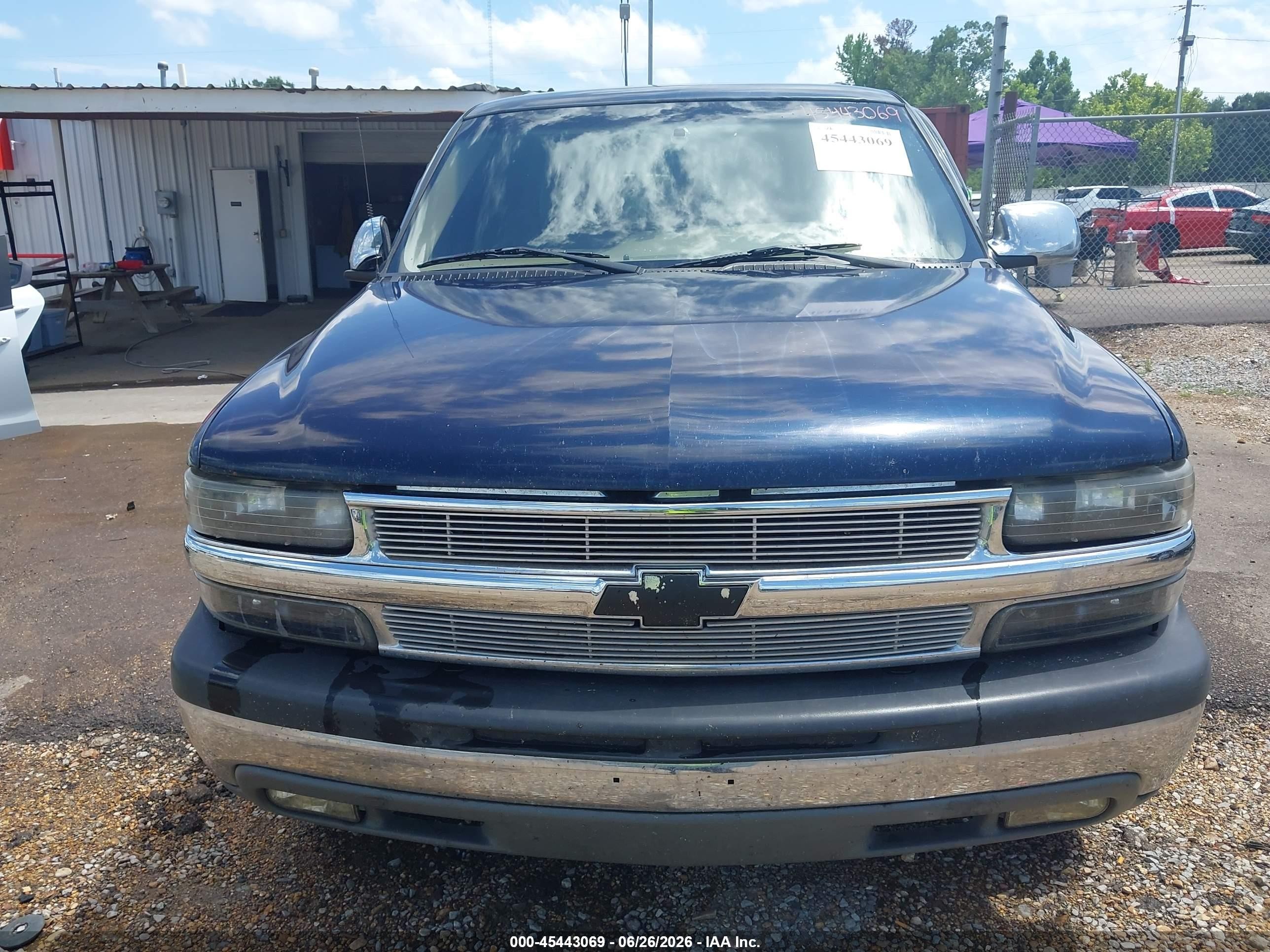 2004 Chevrolet Tahoe Ls Blue vin: 1GNEC13V04R126295