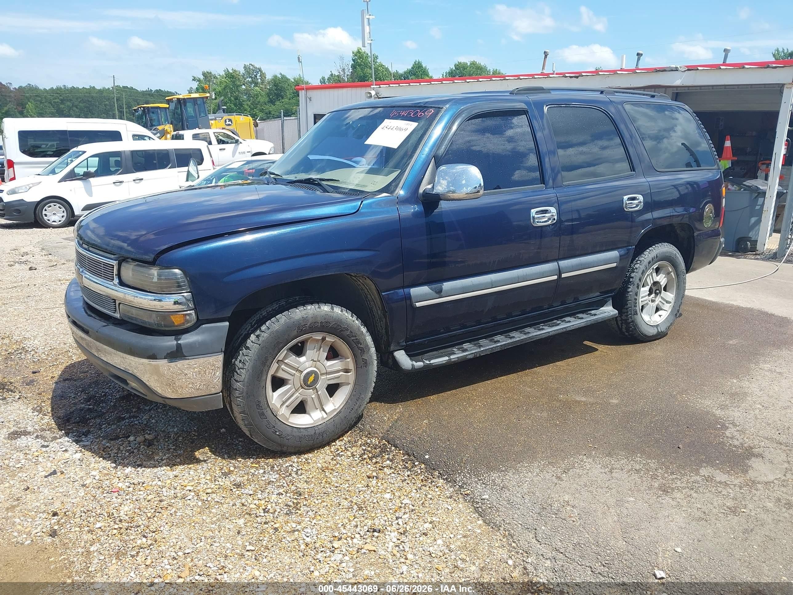 2004 Chevrolet Tahoe Ls Blue vin: 1GNEC13V04R126295