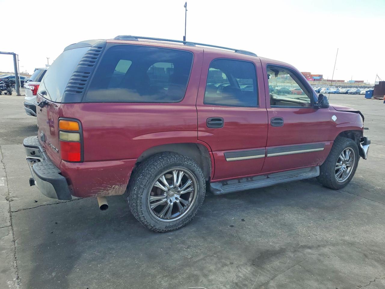 2005 Chevrolet Taho Red vin: 1GNEC13V05R244204