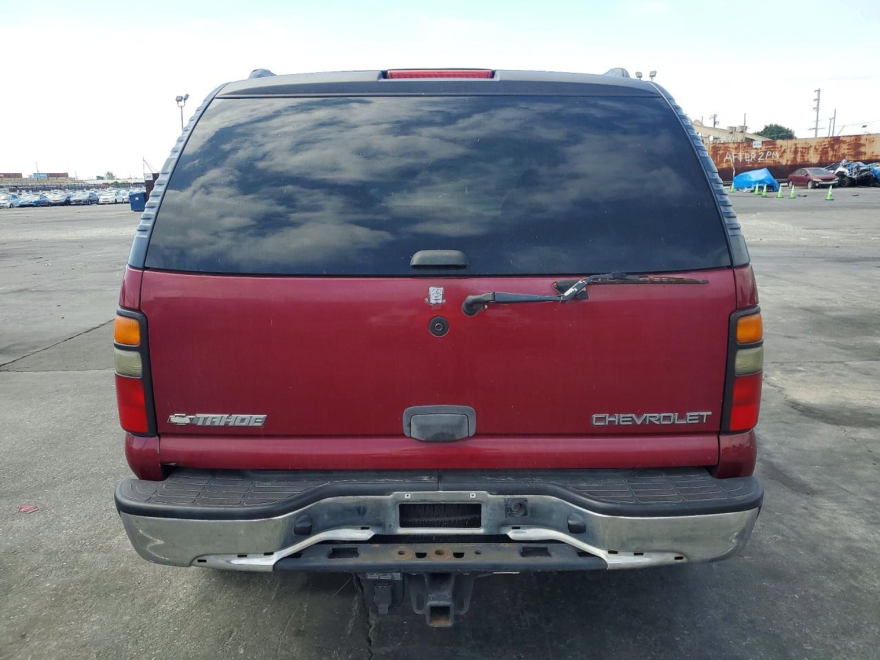 2005 Chevrolet Taho Red vin: 1GNEC13V05R244204
