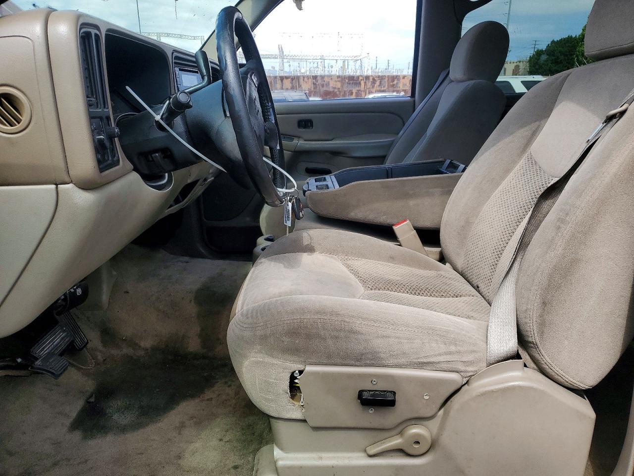 2005 Chevrolet Taho Red vin: 1GNEC13V05R244204
