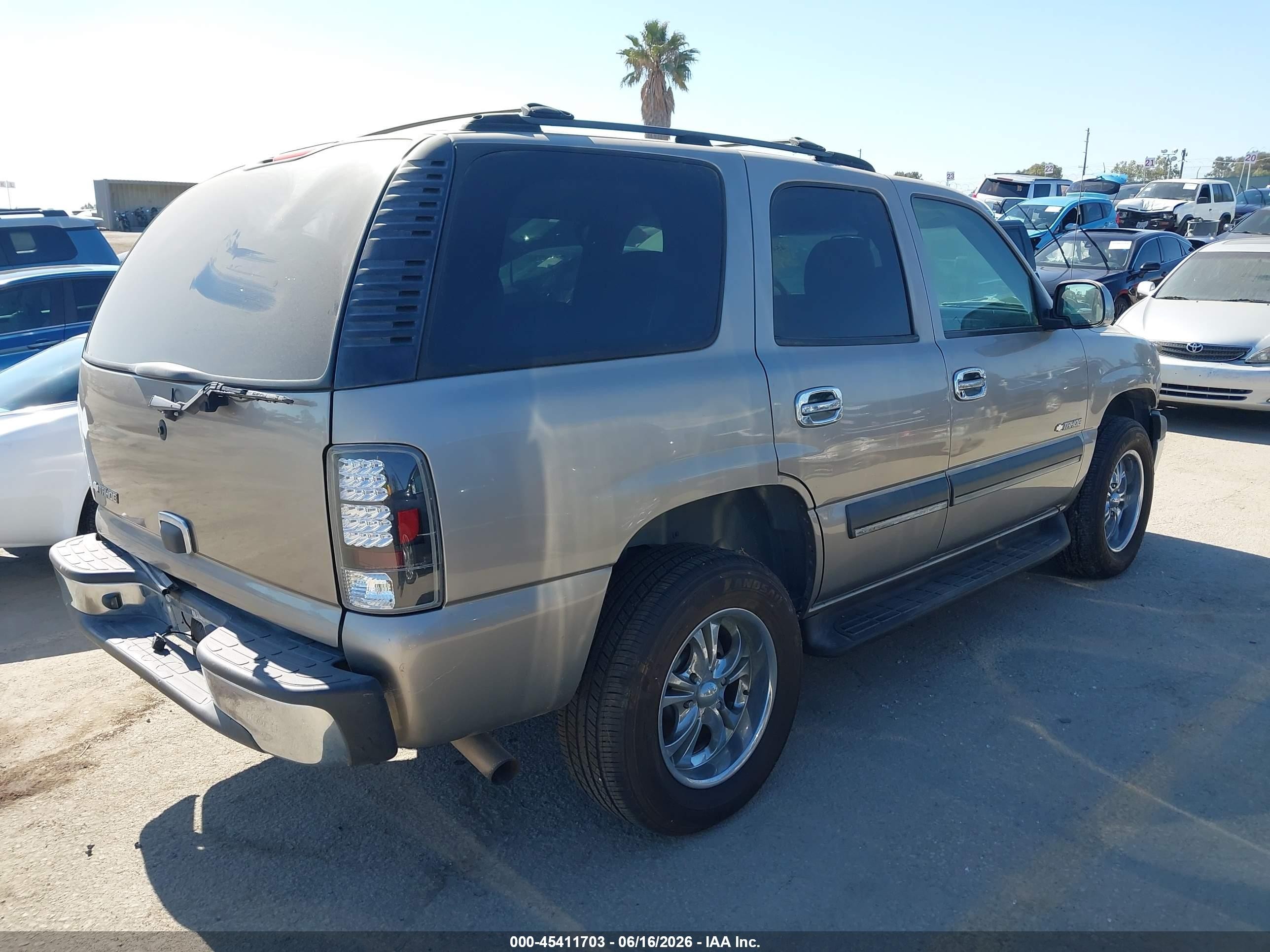 2003 Chevrolet Tahoe Ls Gray vin: 1GNEC13V13R224332