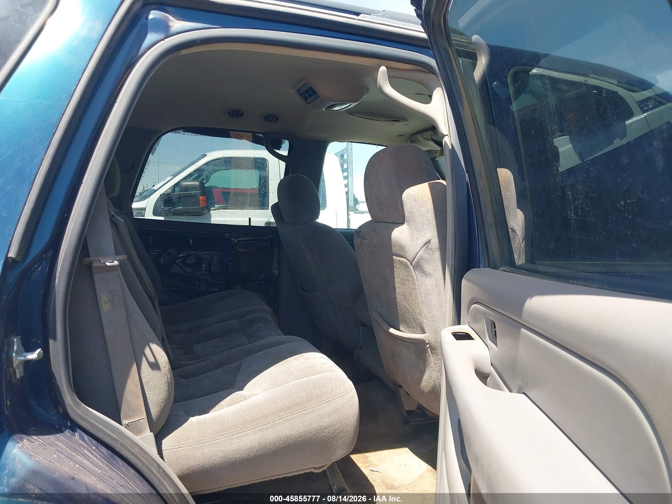 2005 Chevrolet Tahoe Ls Blue vin: 1GNEC13V15R157816
