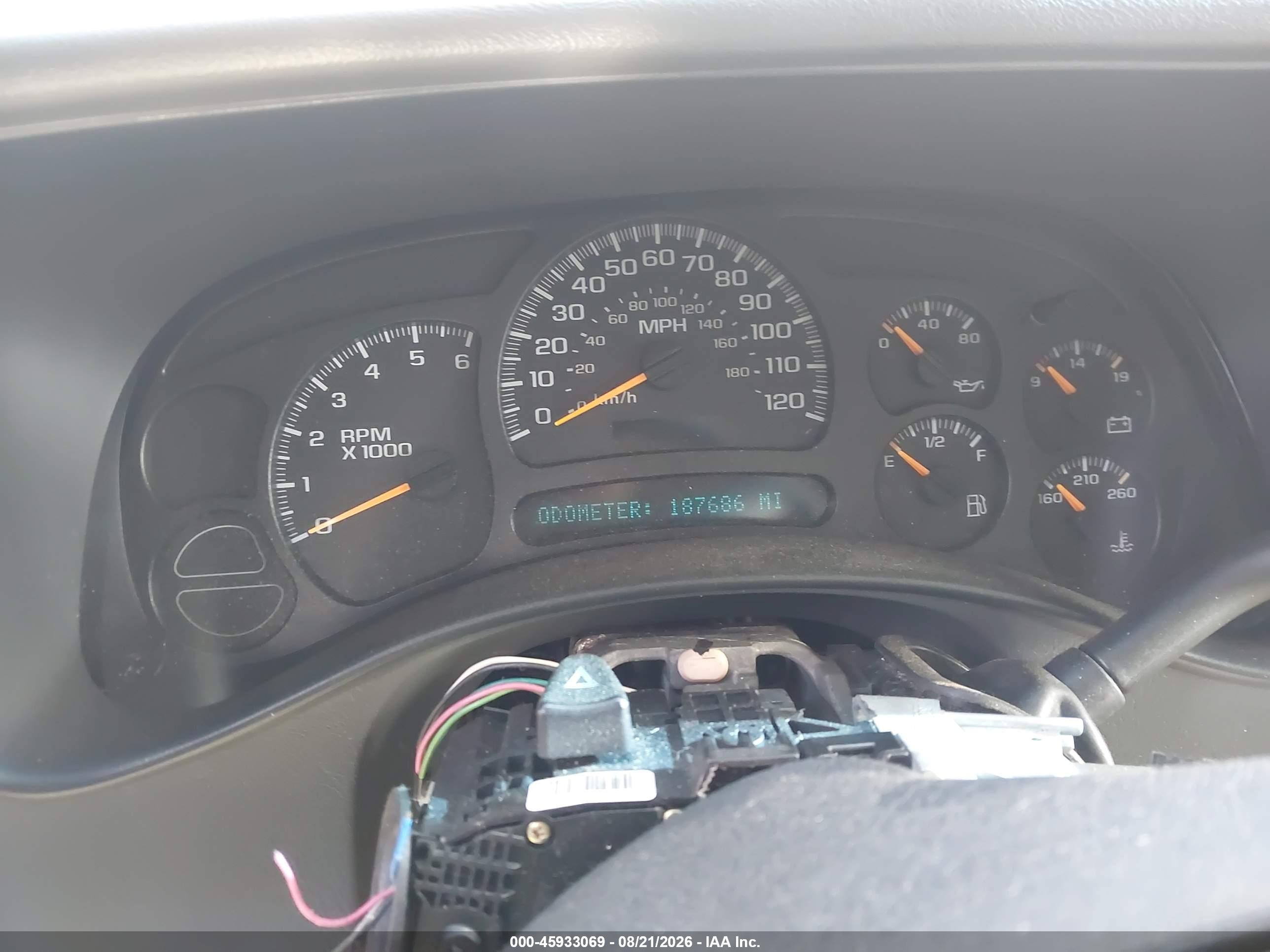2004 Chevrolet Tahoe Ls Gray vin: 1GNEC13V24J120786