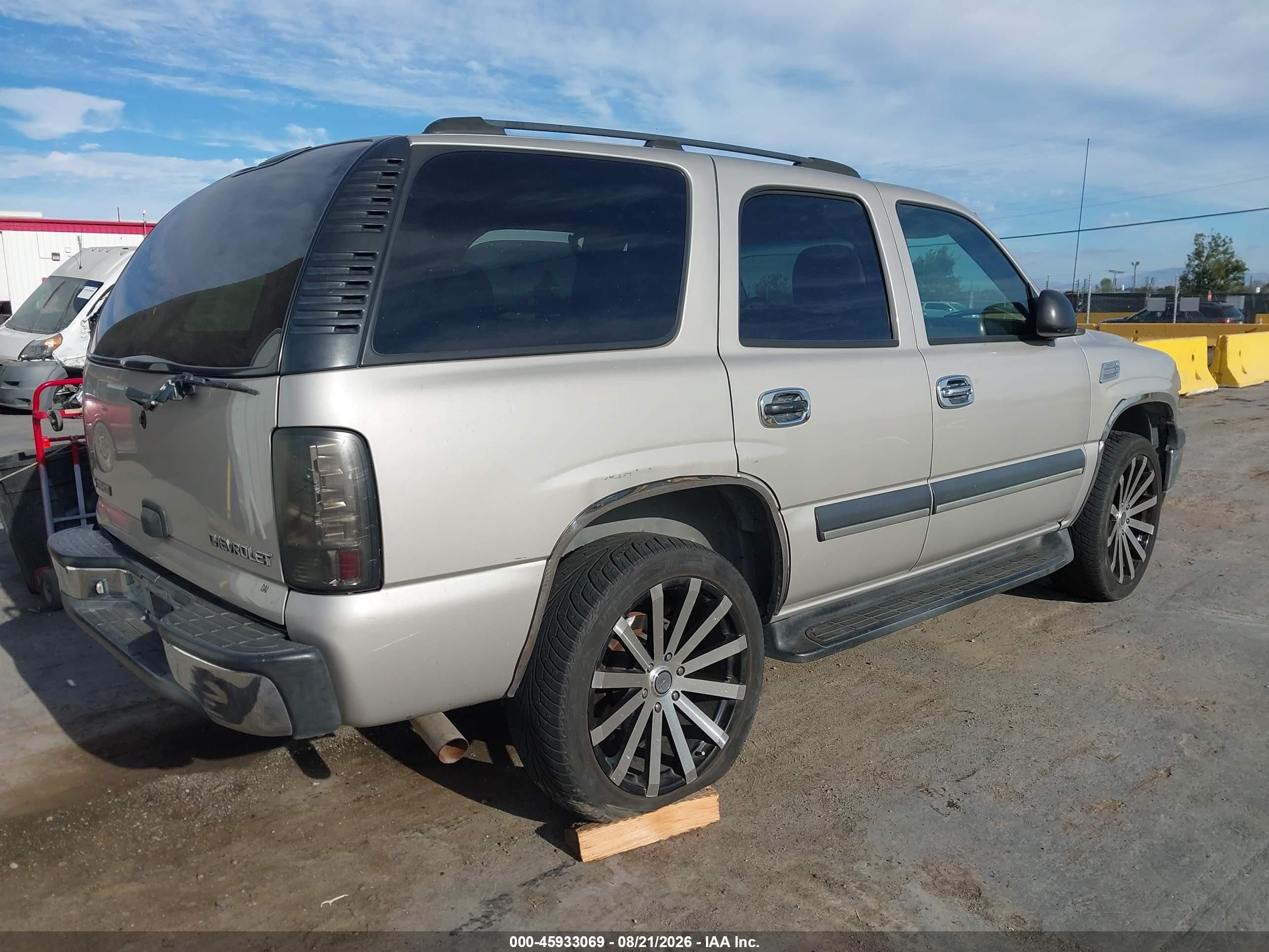 2004 Chevrolet Tahoe Ls Gray vin: 1GNEC13V24J120786