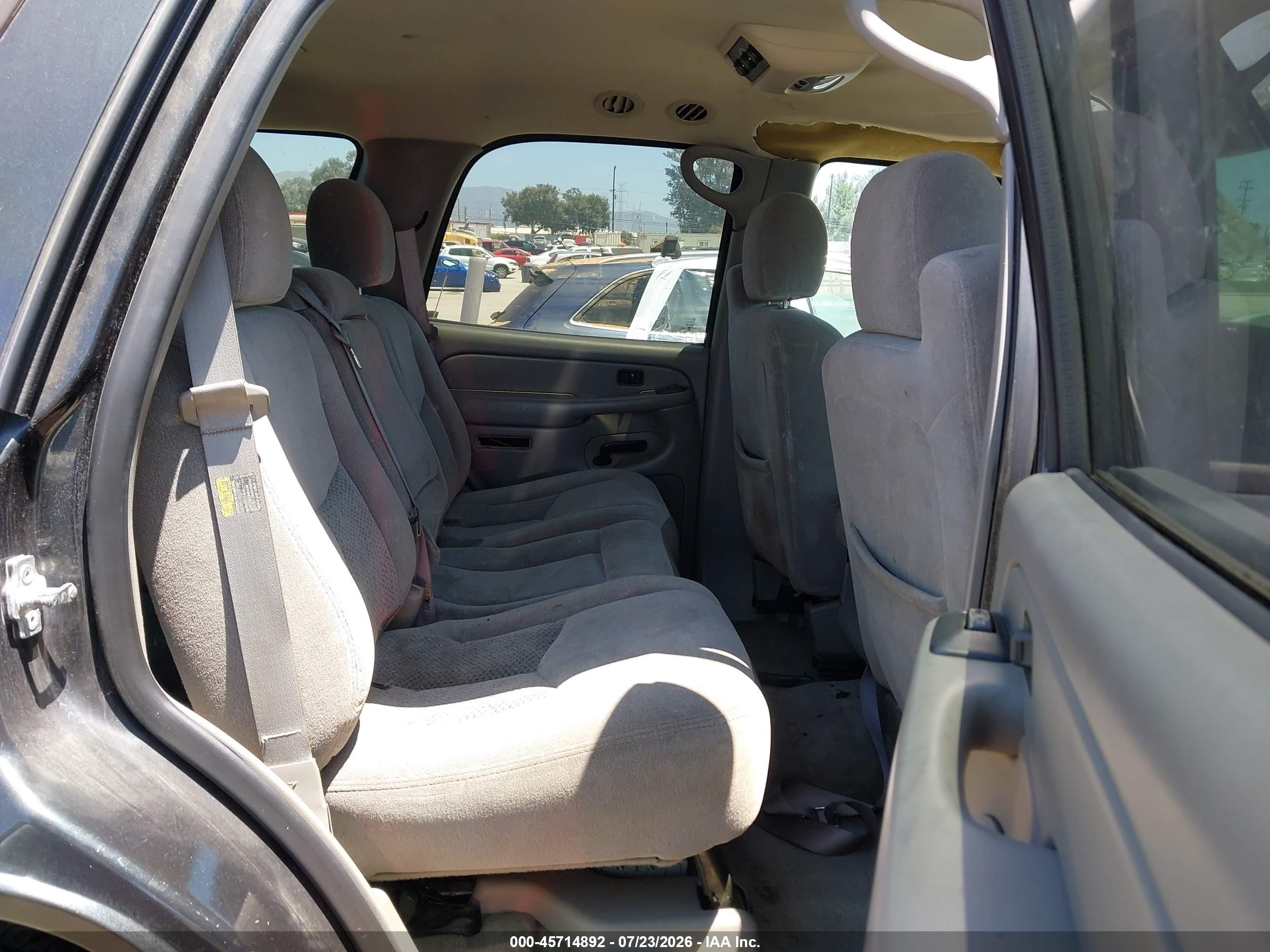 2004 Chevrolet Tahoe Ls Gray vin: 1GNEC13V24R284346