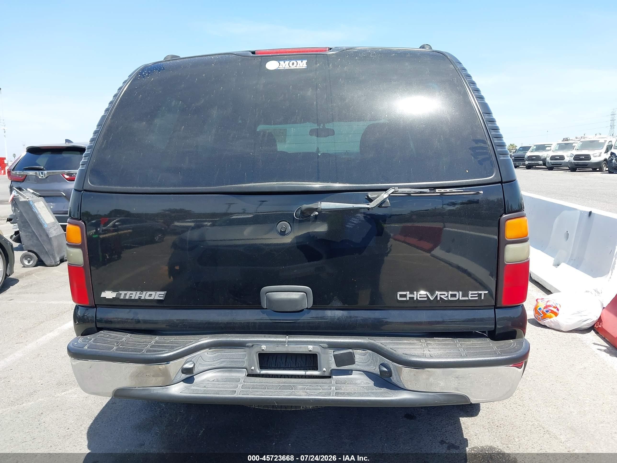 2005 Chevrolet Tahoe Ls Black vin: 1GNEC13V25R142550