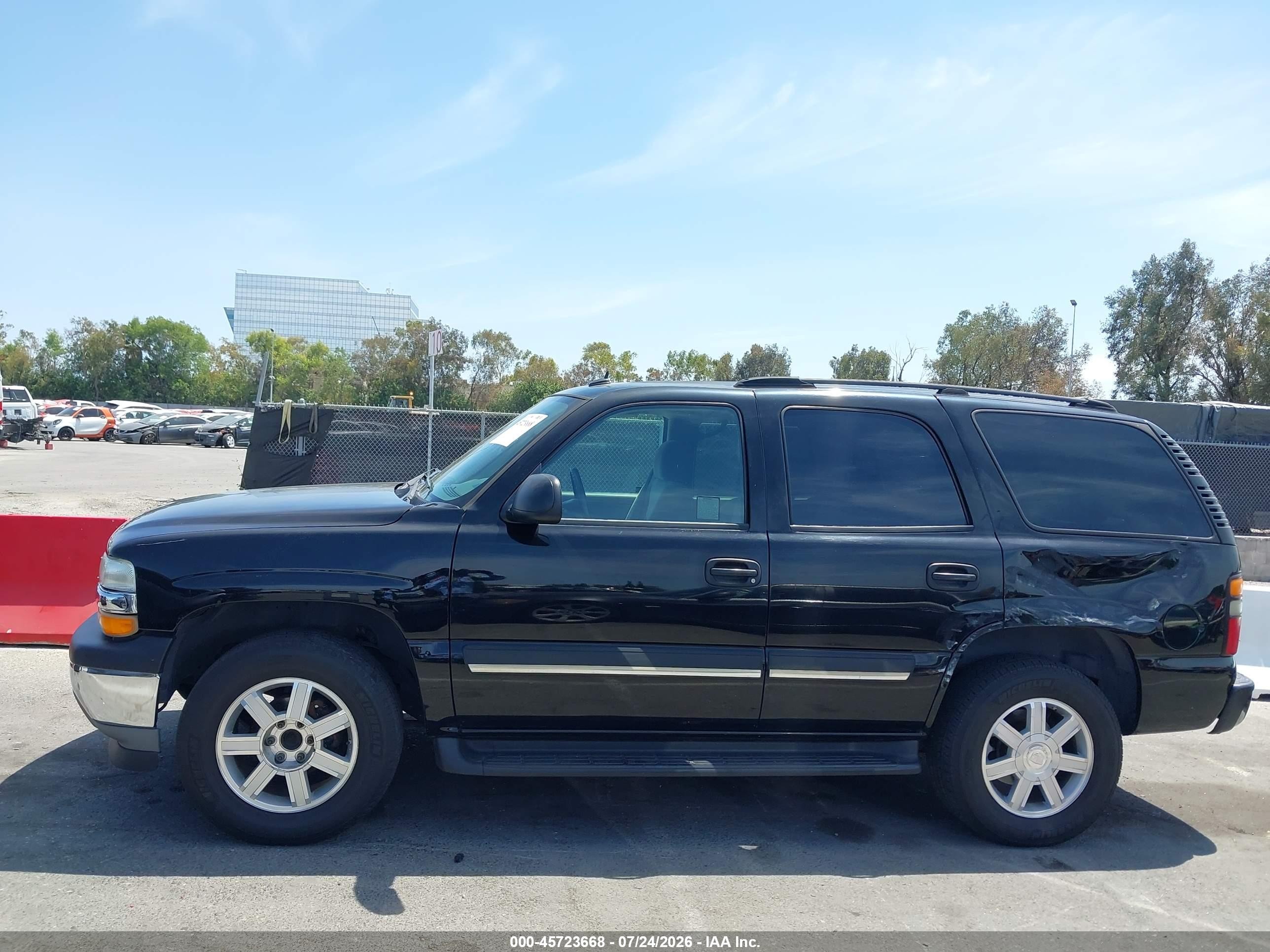 2005 Chevrolet Tahoe Ls Black vin: 1GNEC13V25R142550