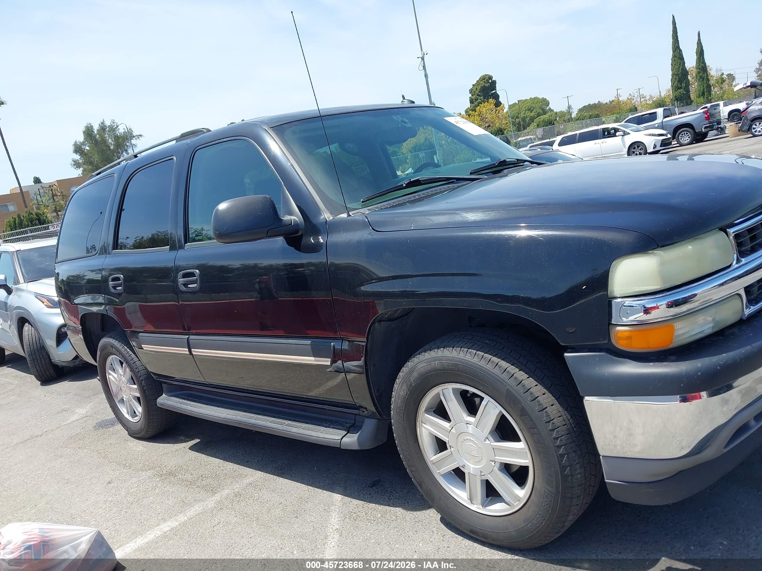 2005 Chevrolet Tahoe Ls Black vin: 1GNEC13V25R142550