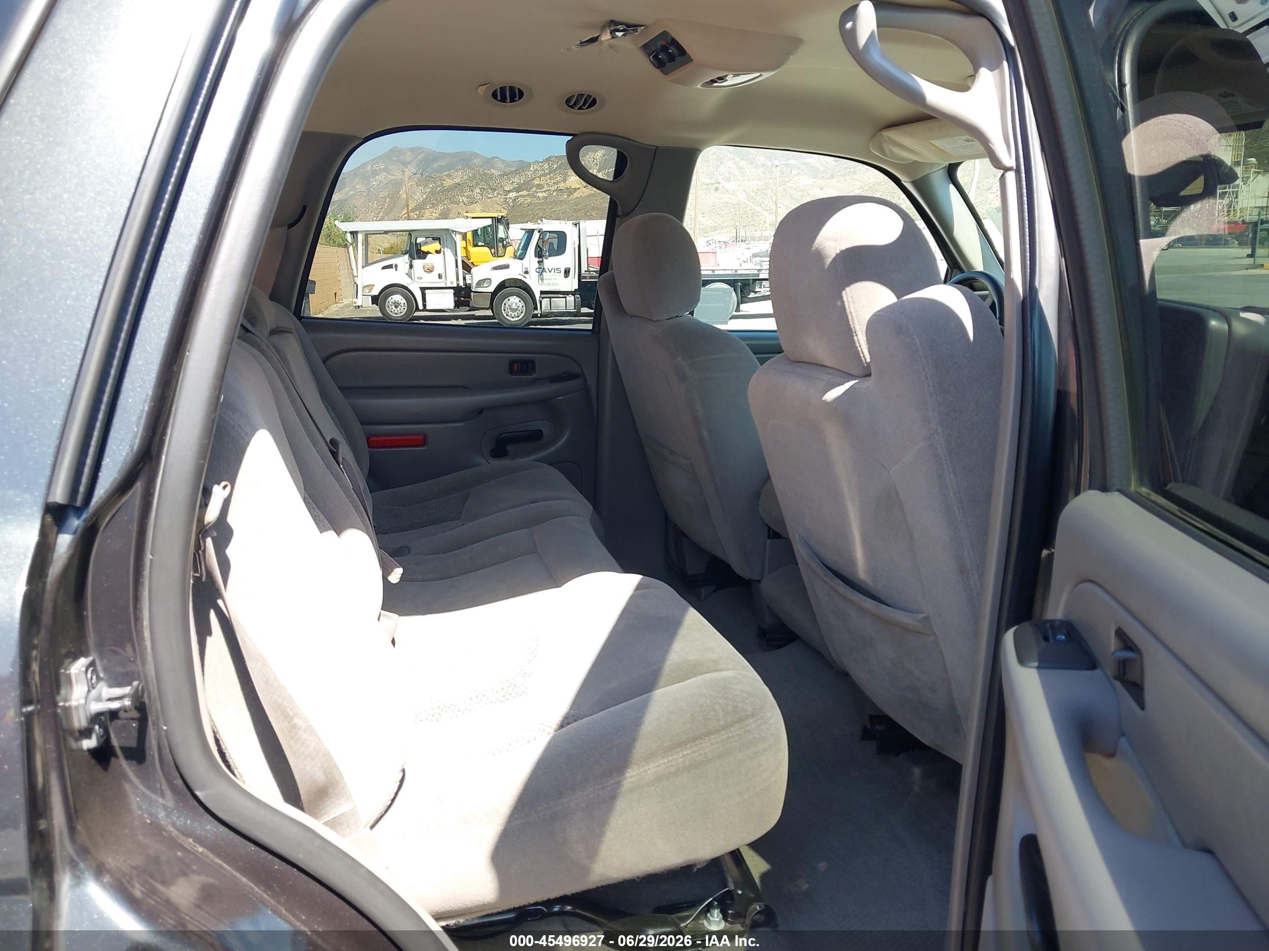 2004 Chevrolet Tahoe Ls Gray vin: 1GNEC13V34R173675