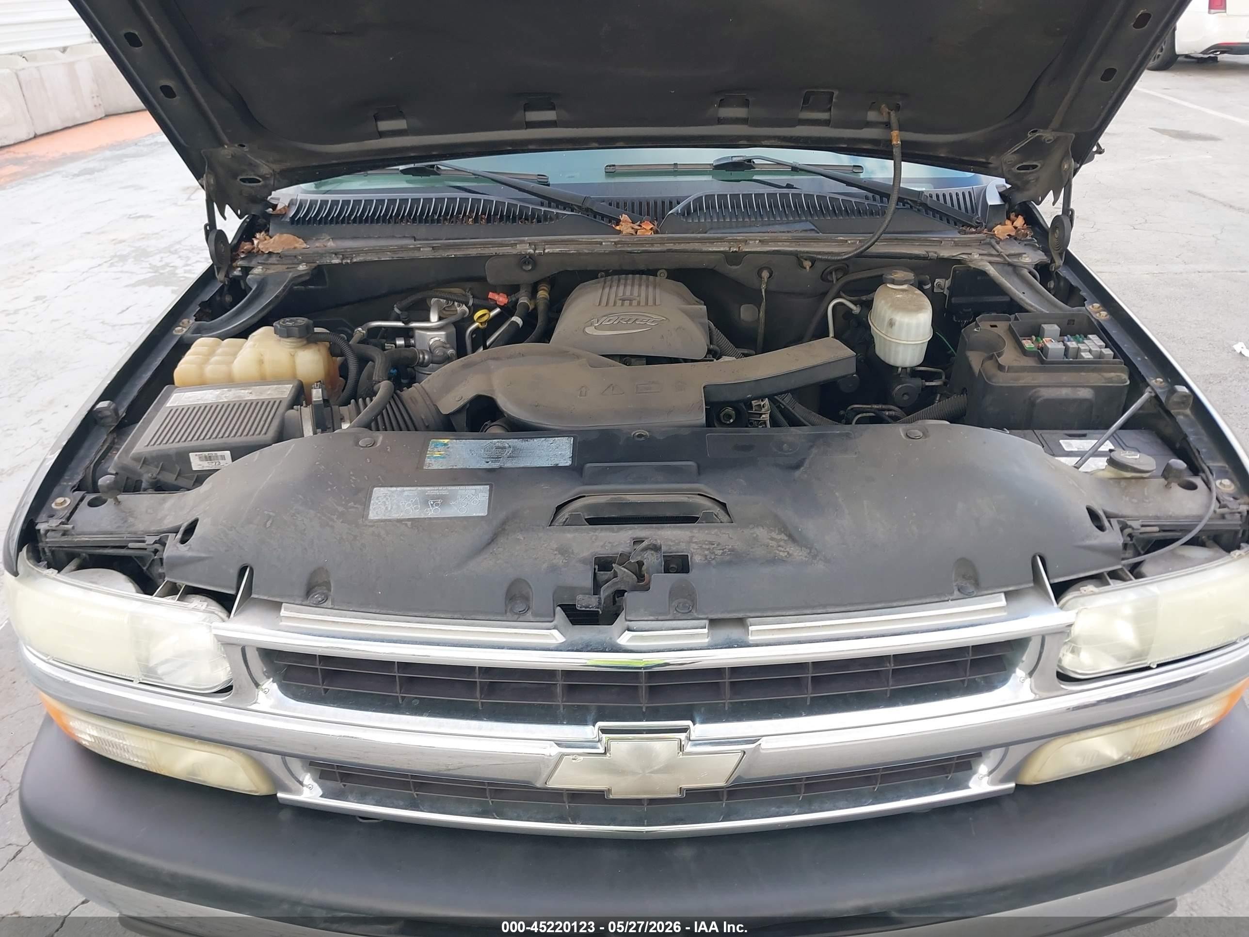 2005 Chevrolet Tahoe Ls Gray vin: 1GNEC13V35R106186