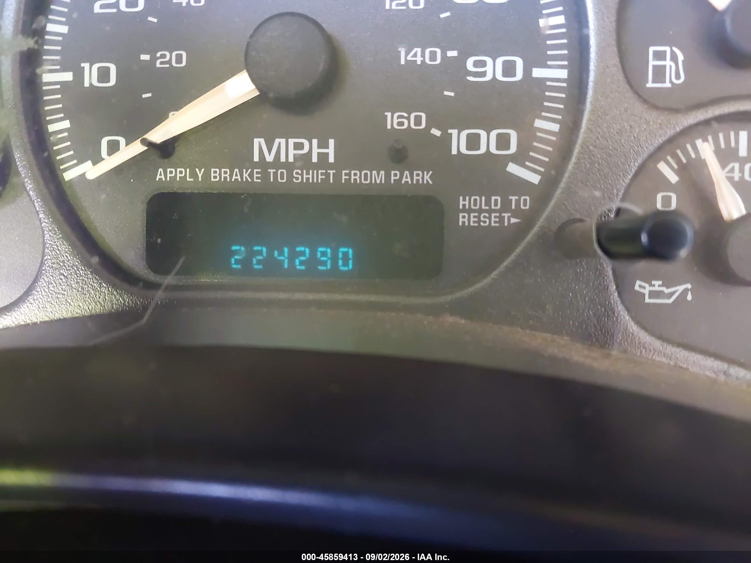 2002 Chevrolet Tahoe Ls Red vin: 1GNEC13V42R302956