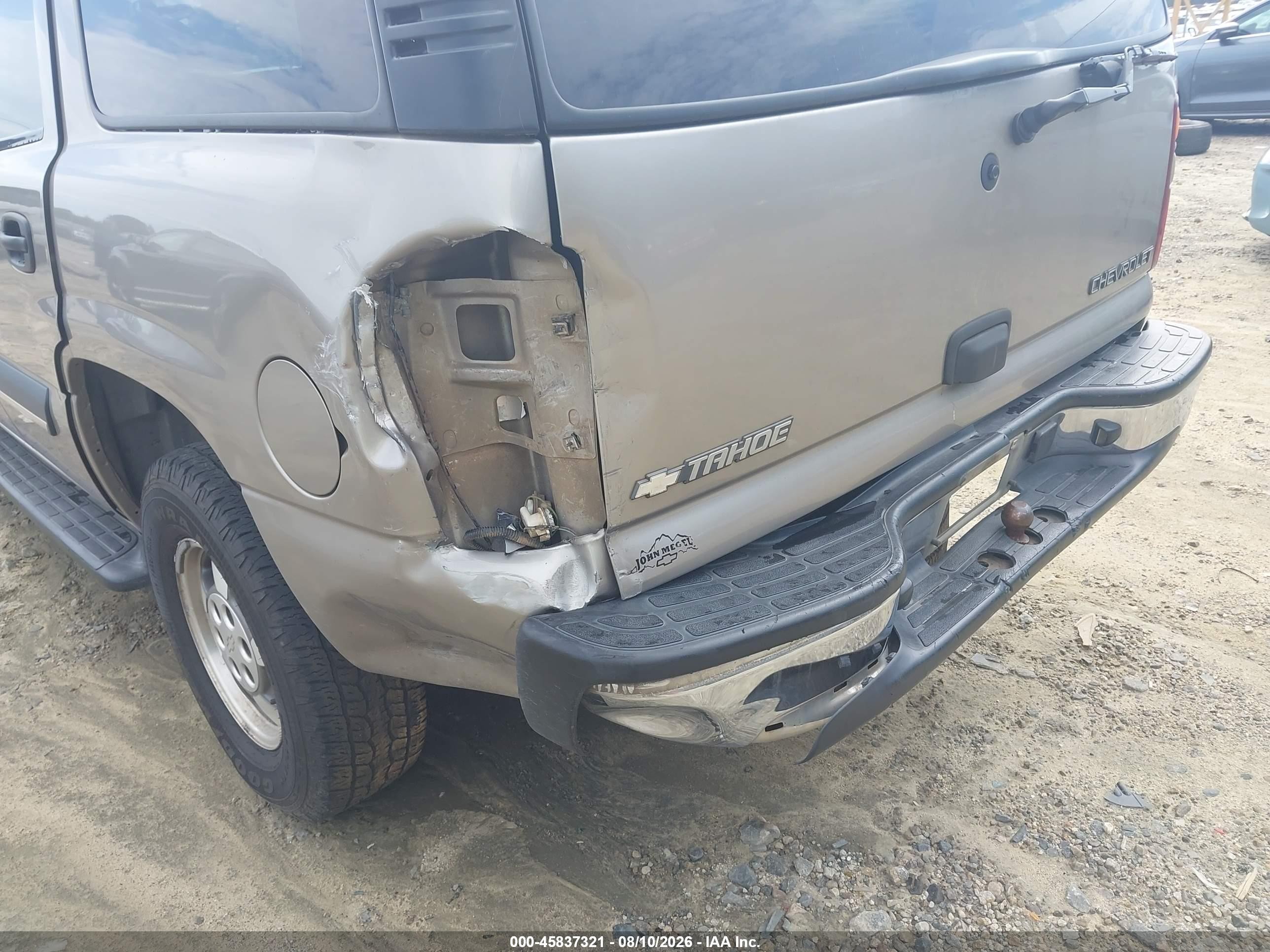 2003 Chevrolet Tahoe Ls Gold vin: 1GNEC13V43R163767