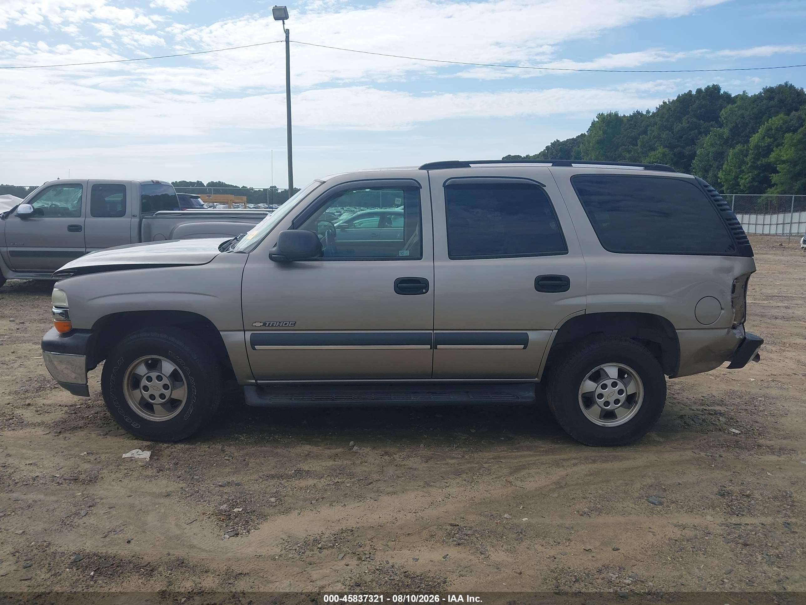 2003 Chevrolet Tahoe Ls Gold vin: 1GNEC13V43R163767