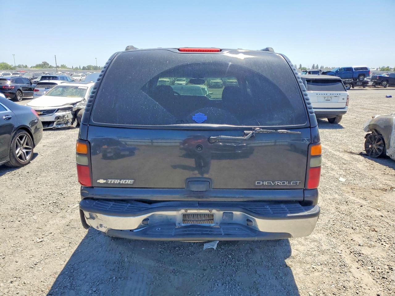 2004 Chevrolet Tahoe C1500 Charcoal vin: 1GNEC13V44J310072