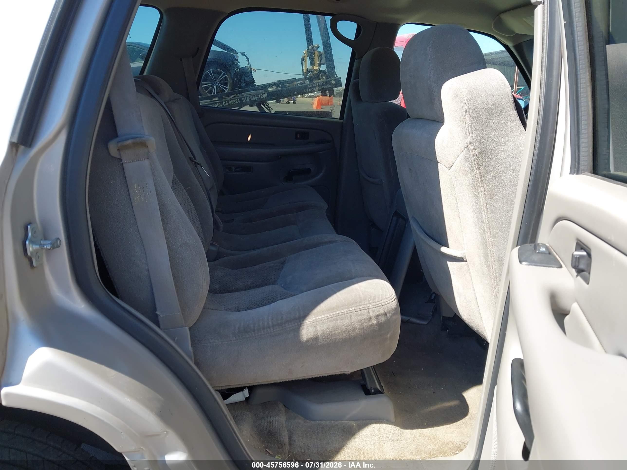 2004 Chevrolet Tahoe Ls Gray vin: 1GNEC13V44R279343