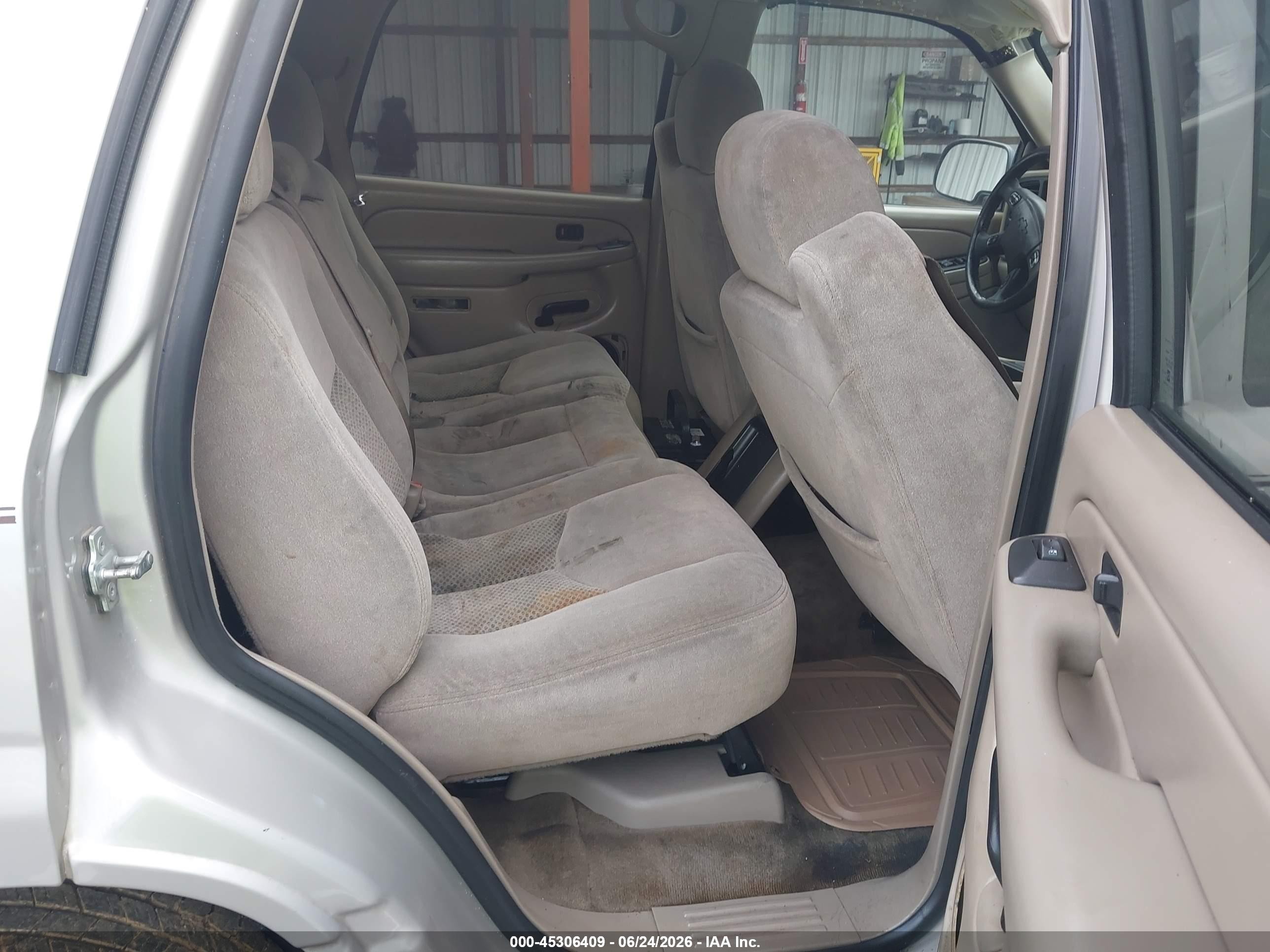2005 Chevrolet Tahoe Ls Beige vin: 1GNEC13V45R187876