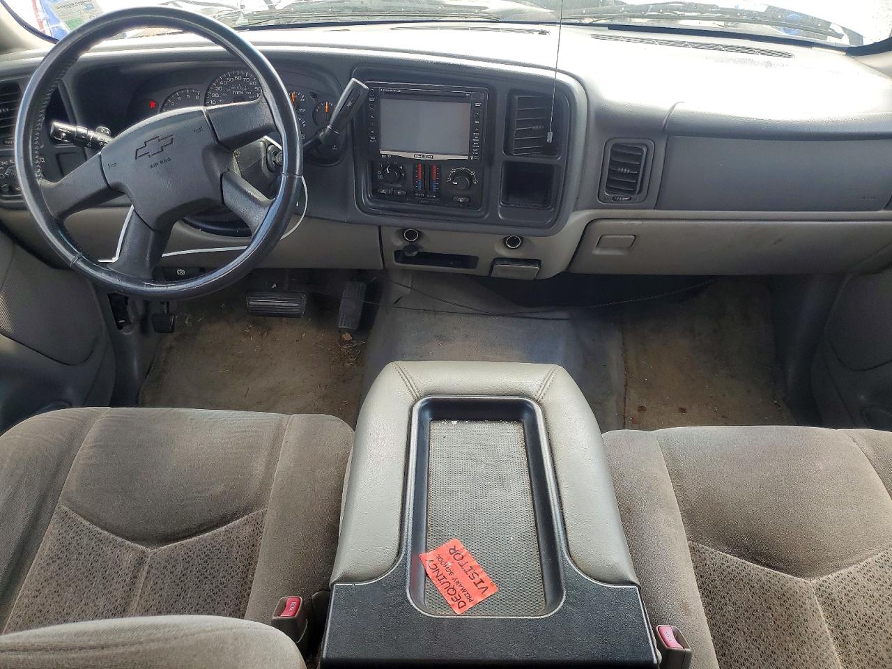 2004 Chevrolet Tahoe C1500 Серебряный vin: 1GNEC13V54R218678