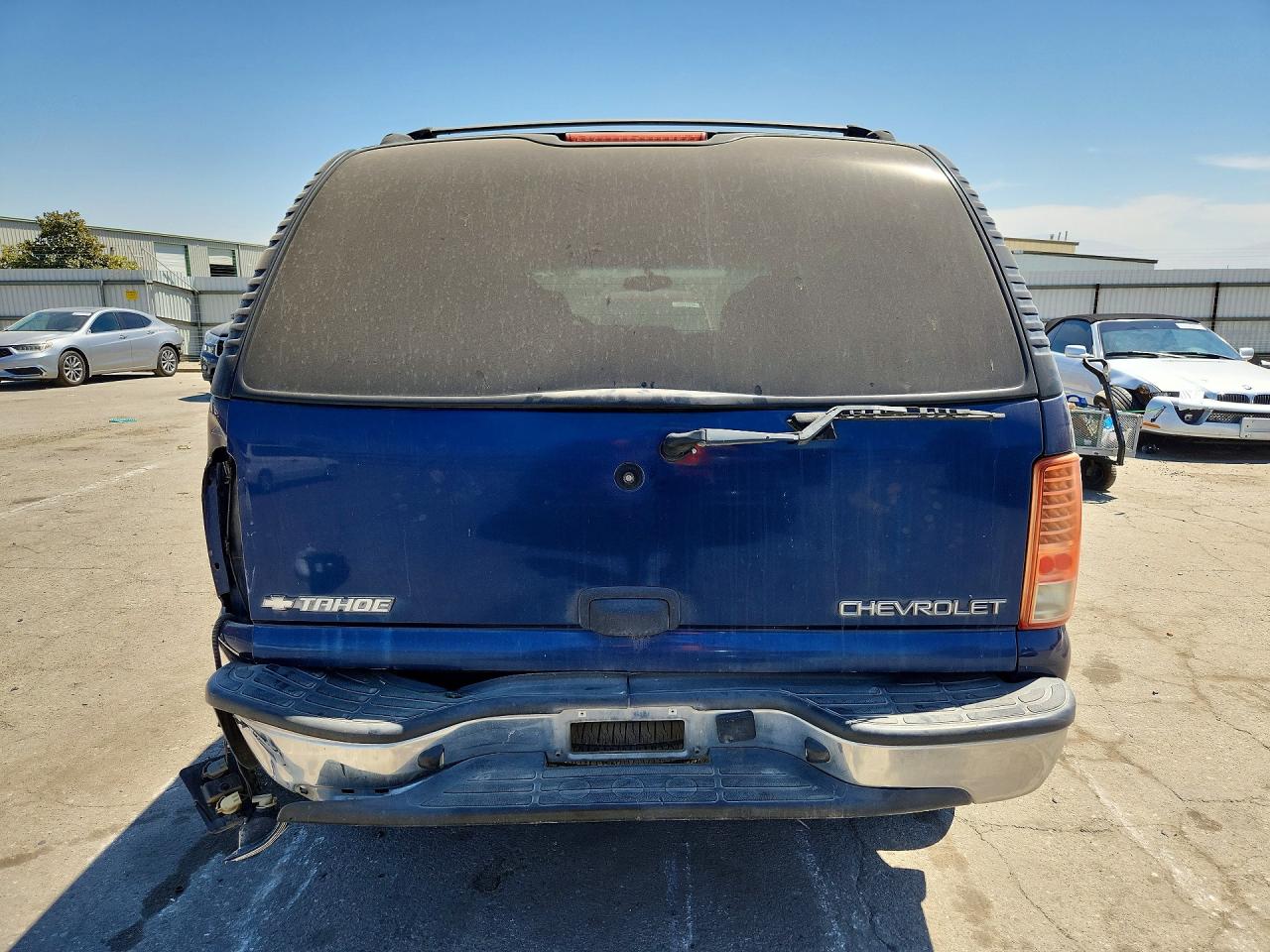 2002 Chevrolet Tahoe C1500 Blue vin: 1GNEC13V62R313330