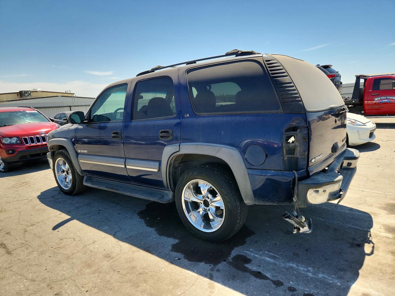 2002 Chevrolet Tahoe C1500 Blue vin: 1GNEC13V62R313330