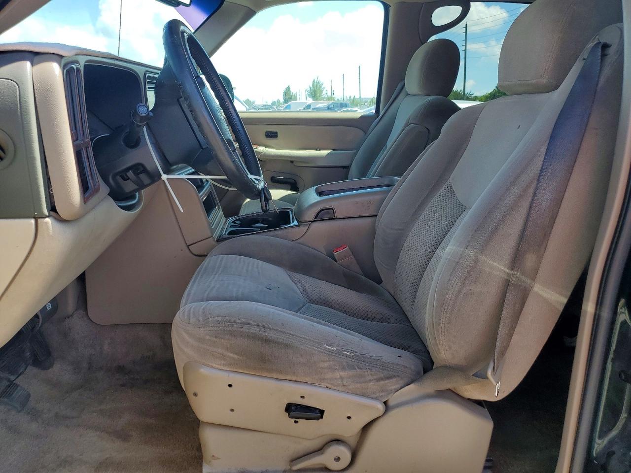 2003 Chevrolet Tahoe C1500 Зеленый vin: 1GNEC13V63R125084