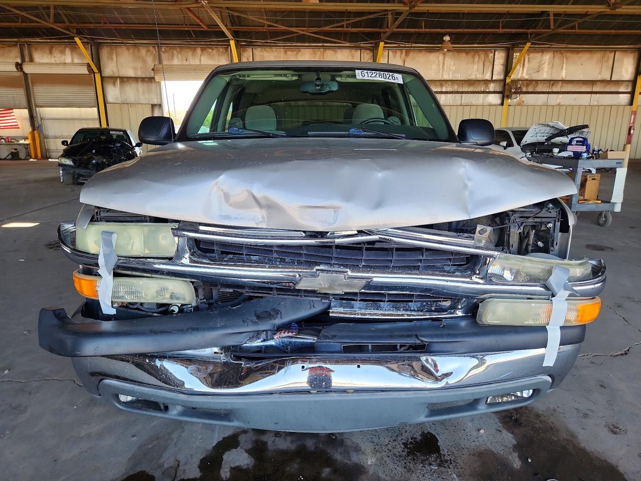 2004 Chevrolet Tahoe C1500 Tan vin: 1GNEC13V64R143246