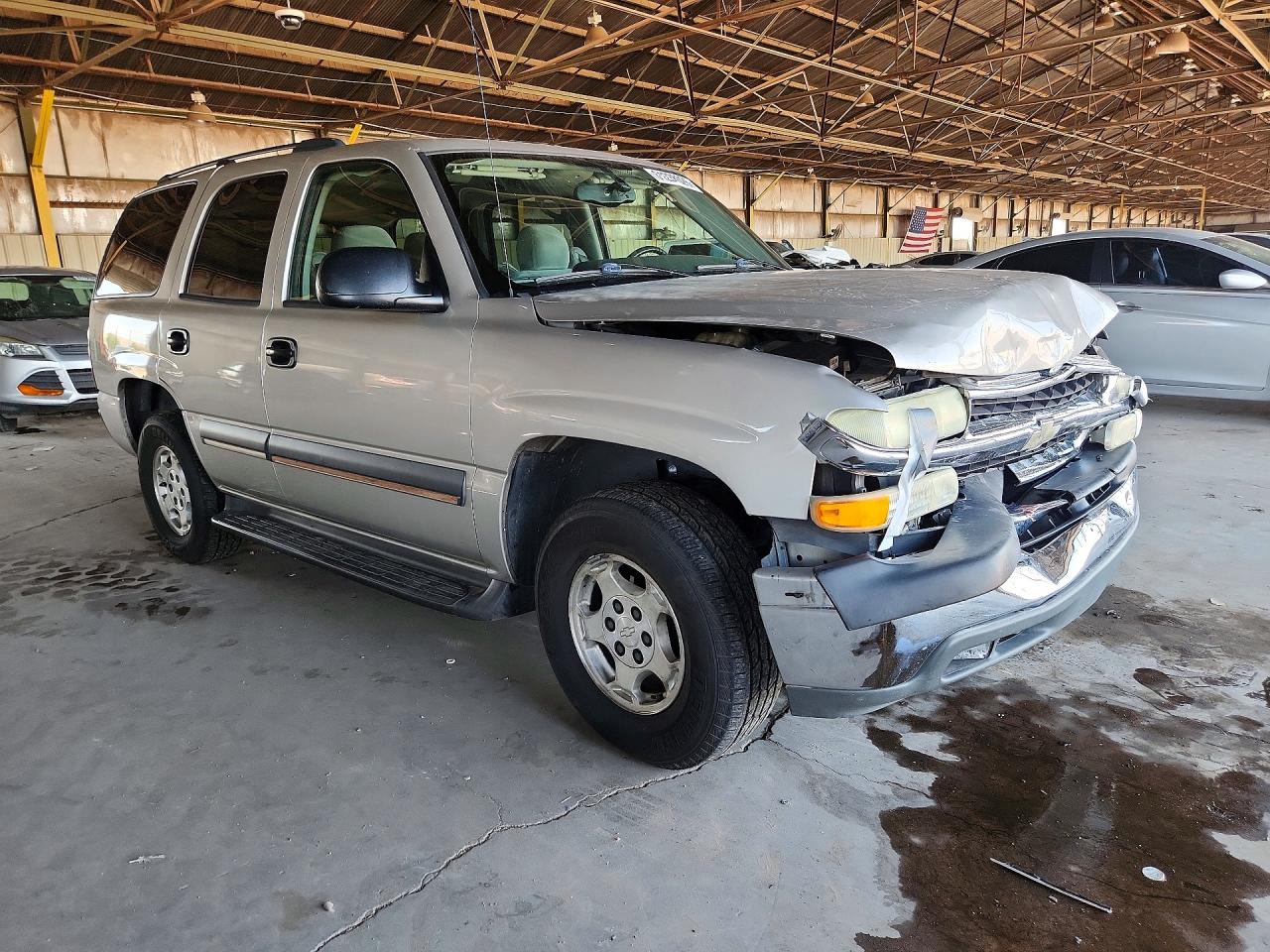 2004 Chevrolet Tahoe C1500 Tan vin: 1GNEC13V64R143246