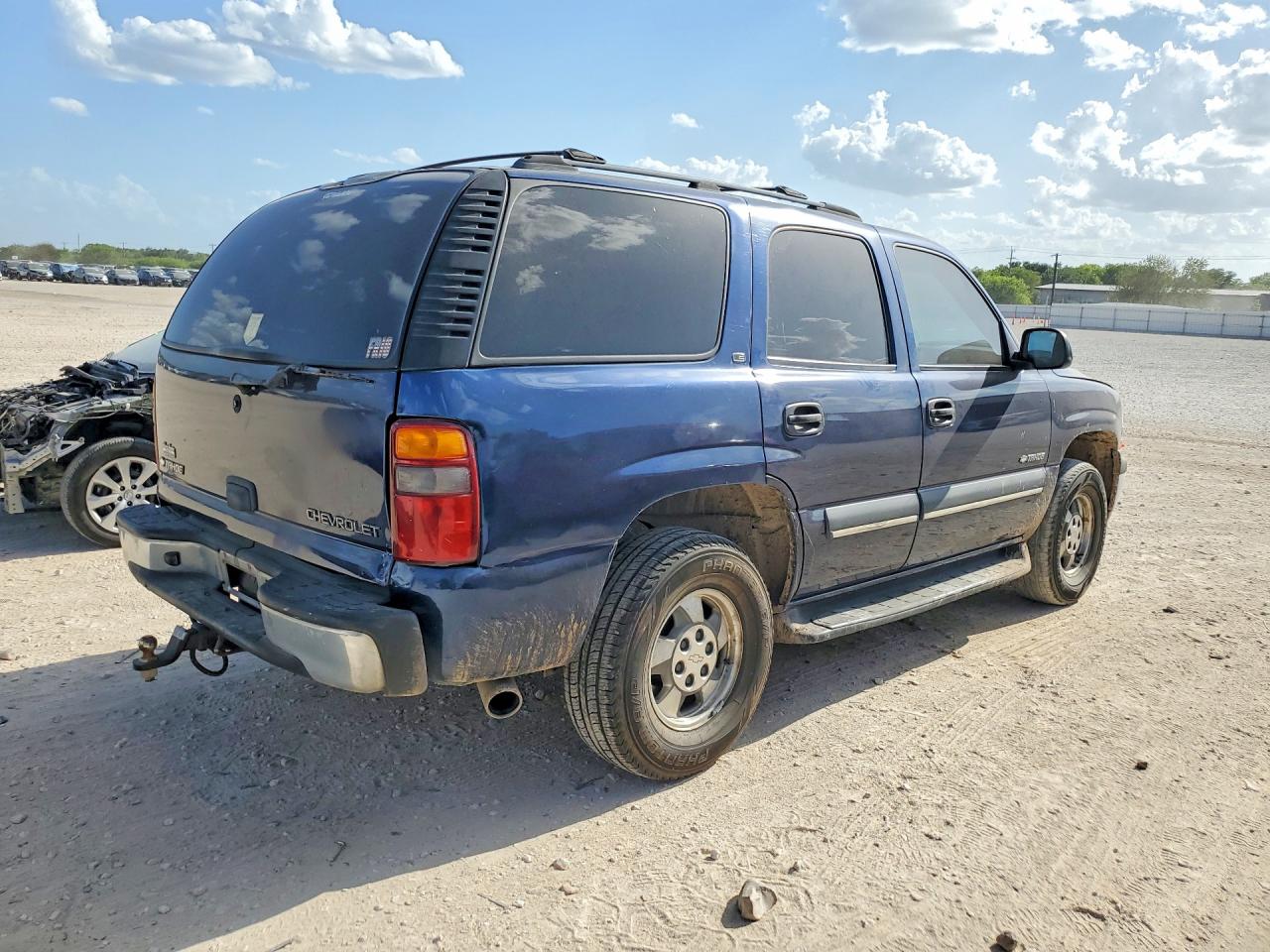 2002 Chevrolet Tahoe C1500 Blue vin: 1GNEC13V72R313238