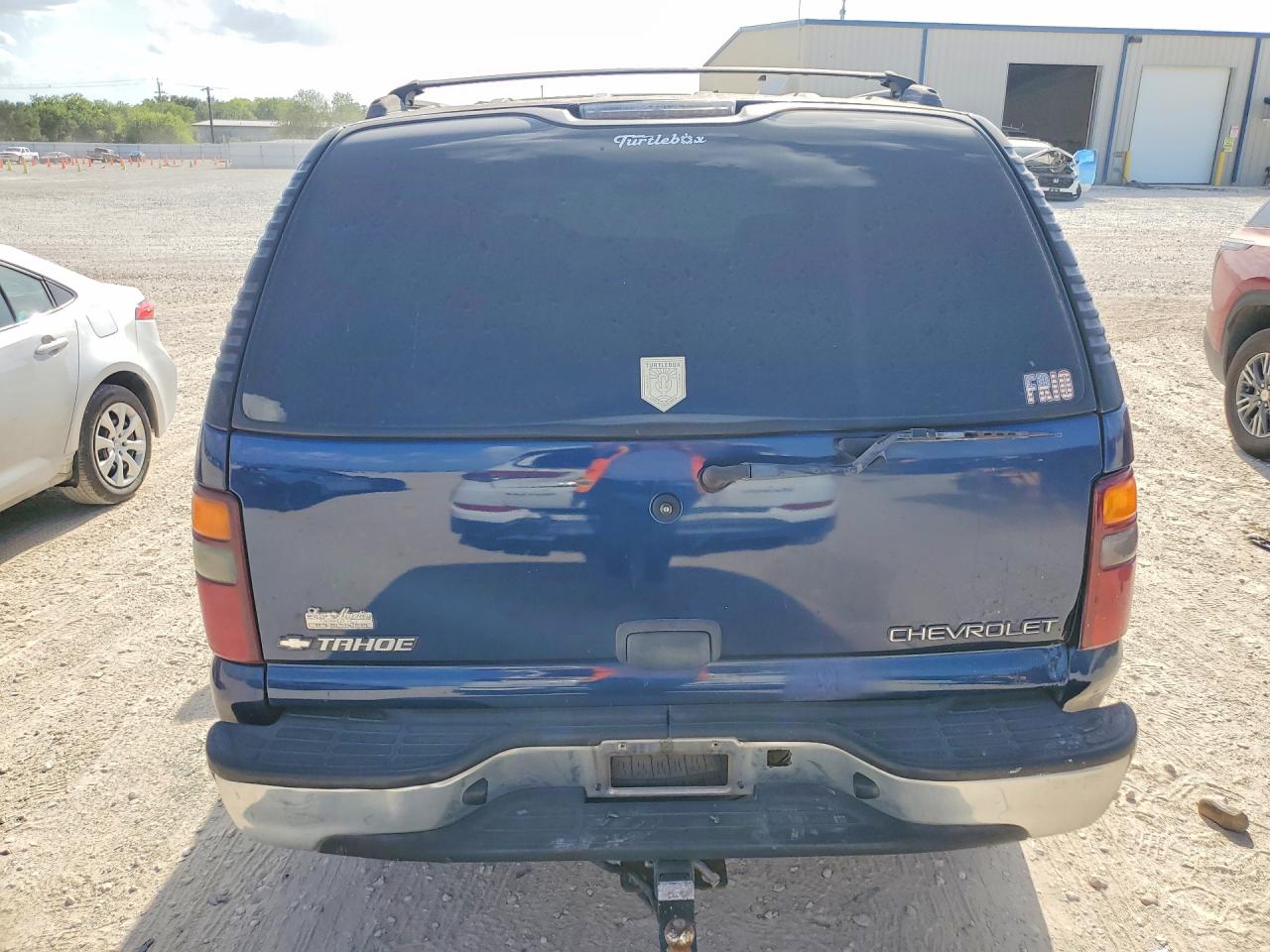 2002 Chevrolet Tahoe C1500 Blue vin: 1GNEC13V72R313238