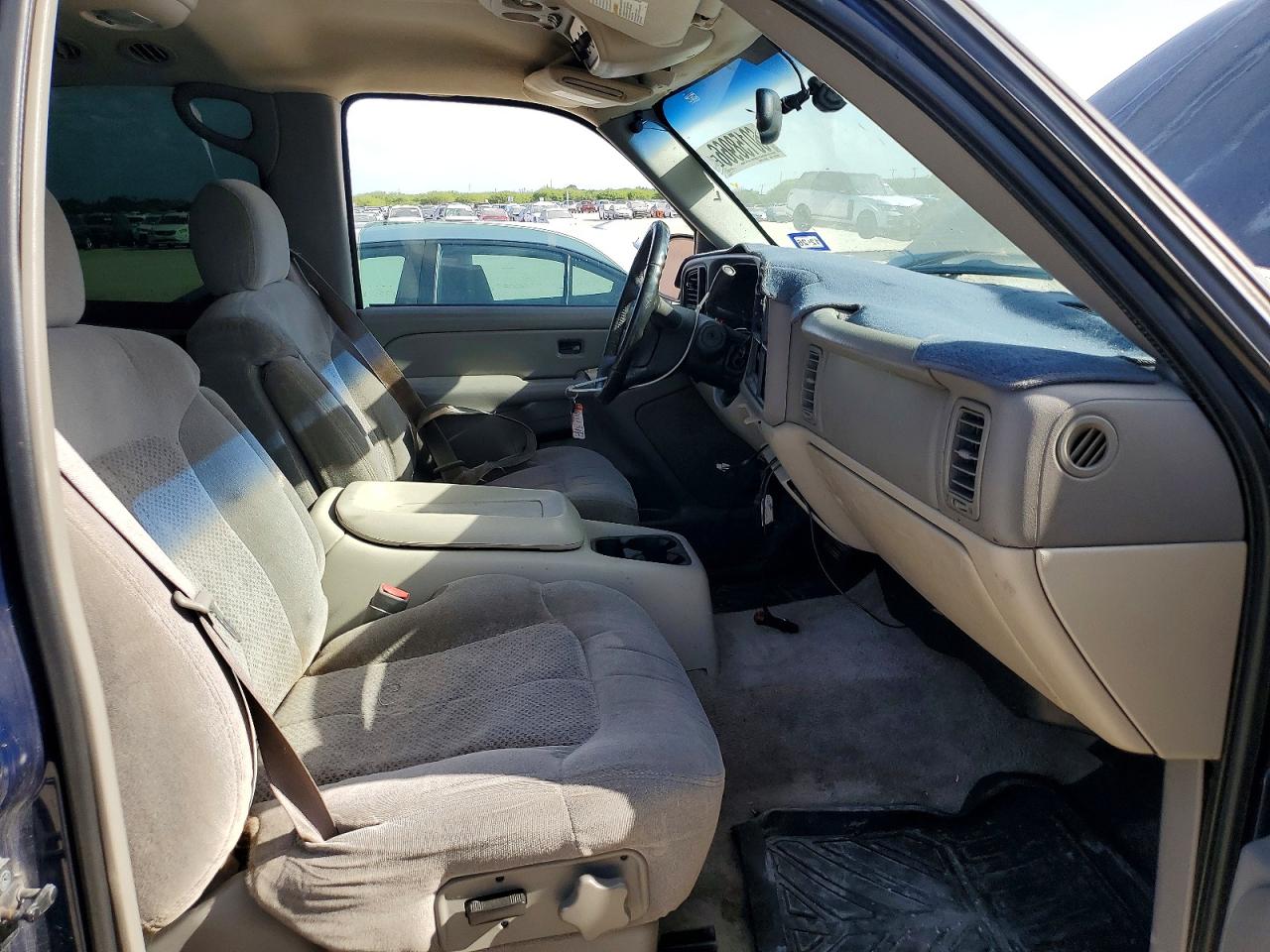 2002 Chevrolet Tahoe C1500 Blue vin: 1GNEC13V72R313238