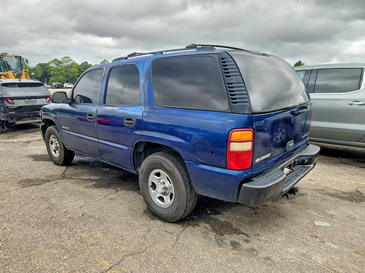 2003 Chevrolet Tahoe C1500 Синий vin: 1GNEC13V73R117219
