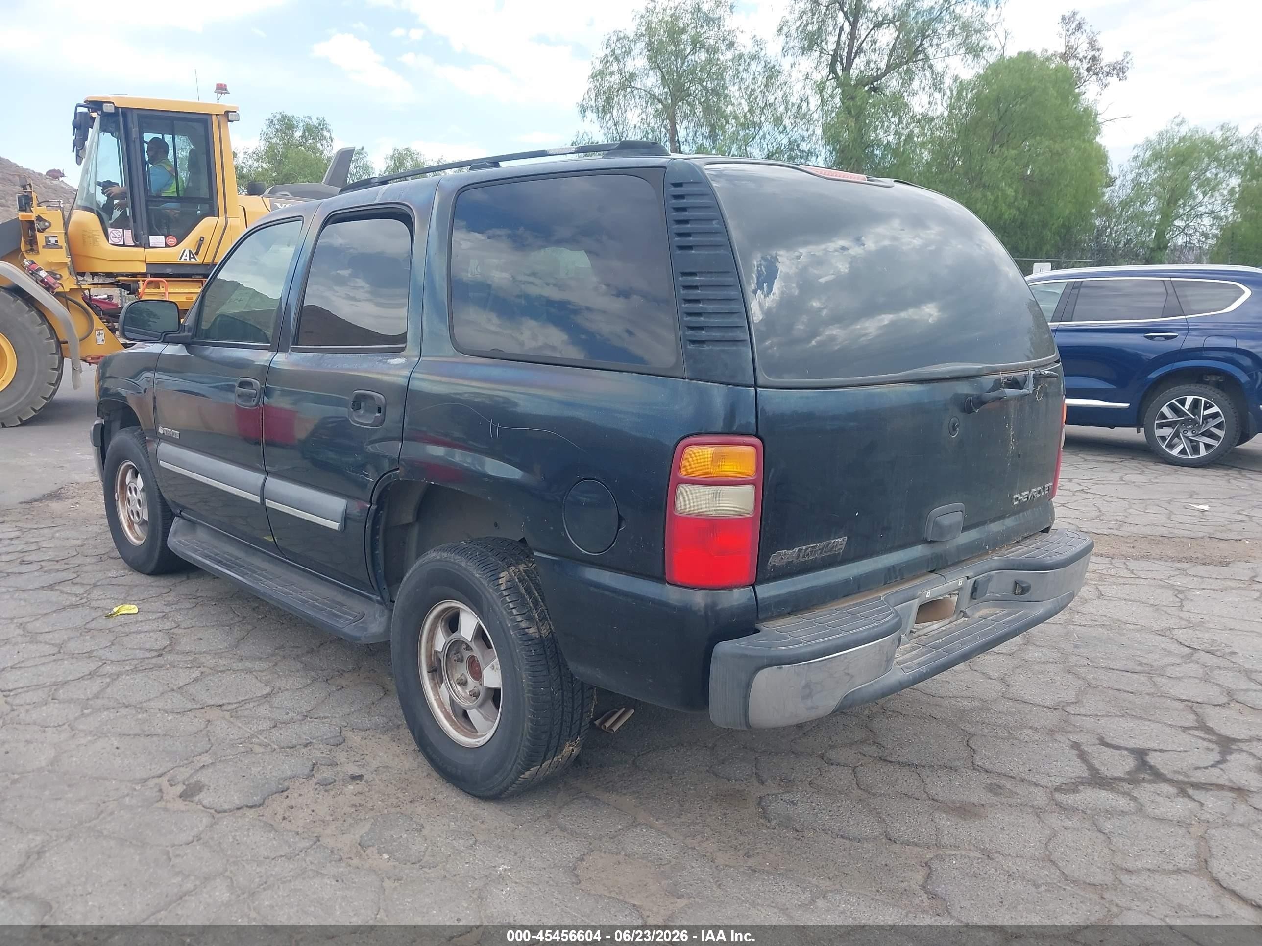 2003 Chevrolet Tahoe Ls Blue vin: 1GNEC13V73R235996