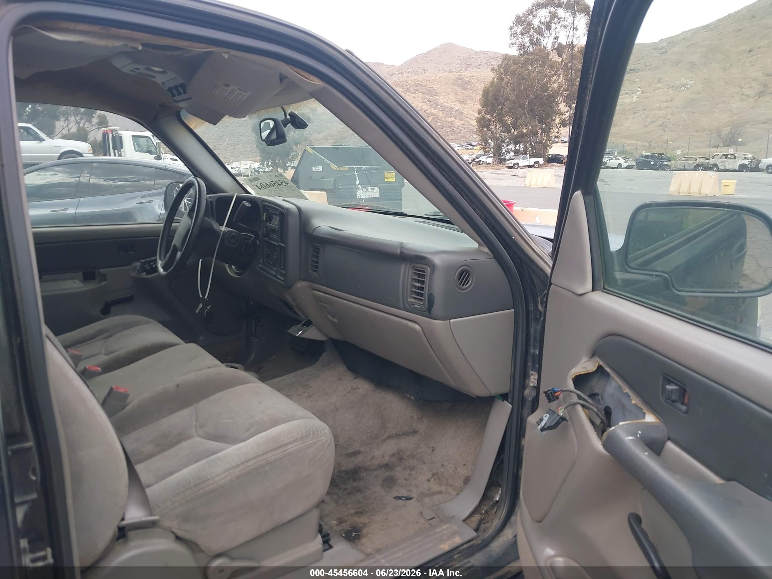 2003 Chevrolet Tahoe Ls Blue vin: 1GNEC13V73R235996