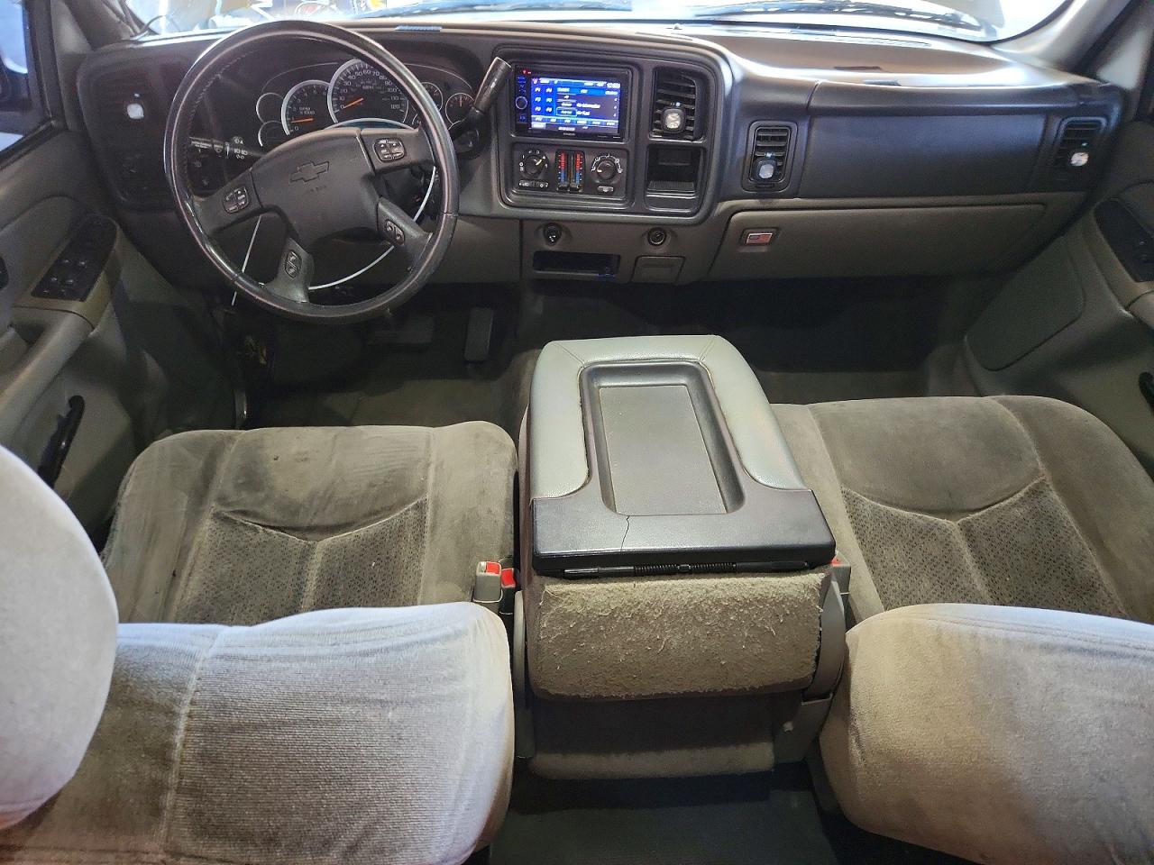 2005 Chevrolet Tahoe C1500 Tan vin: 1GNEC13V75R111522