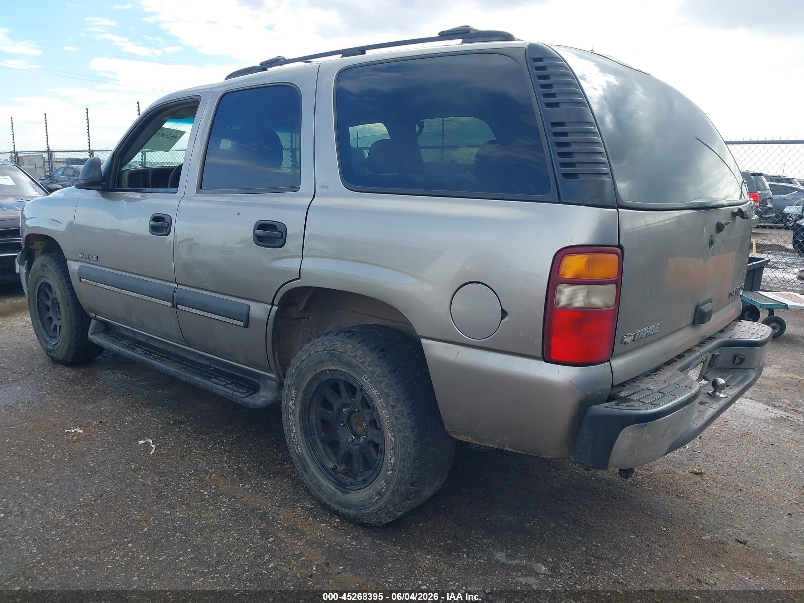 2002 Chevrolet Tahoe Ls Gold vin: 1GNEC13V82R179307