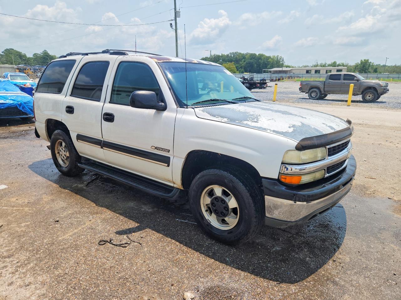 2003 Chevrolet Tahoe C1500 White vin: 1GNEC13V83J340013